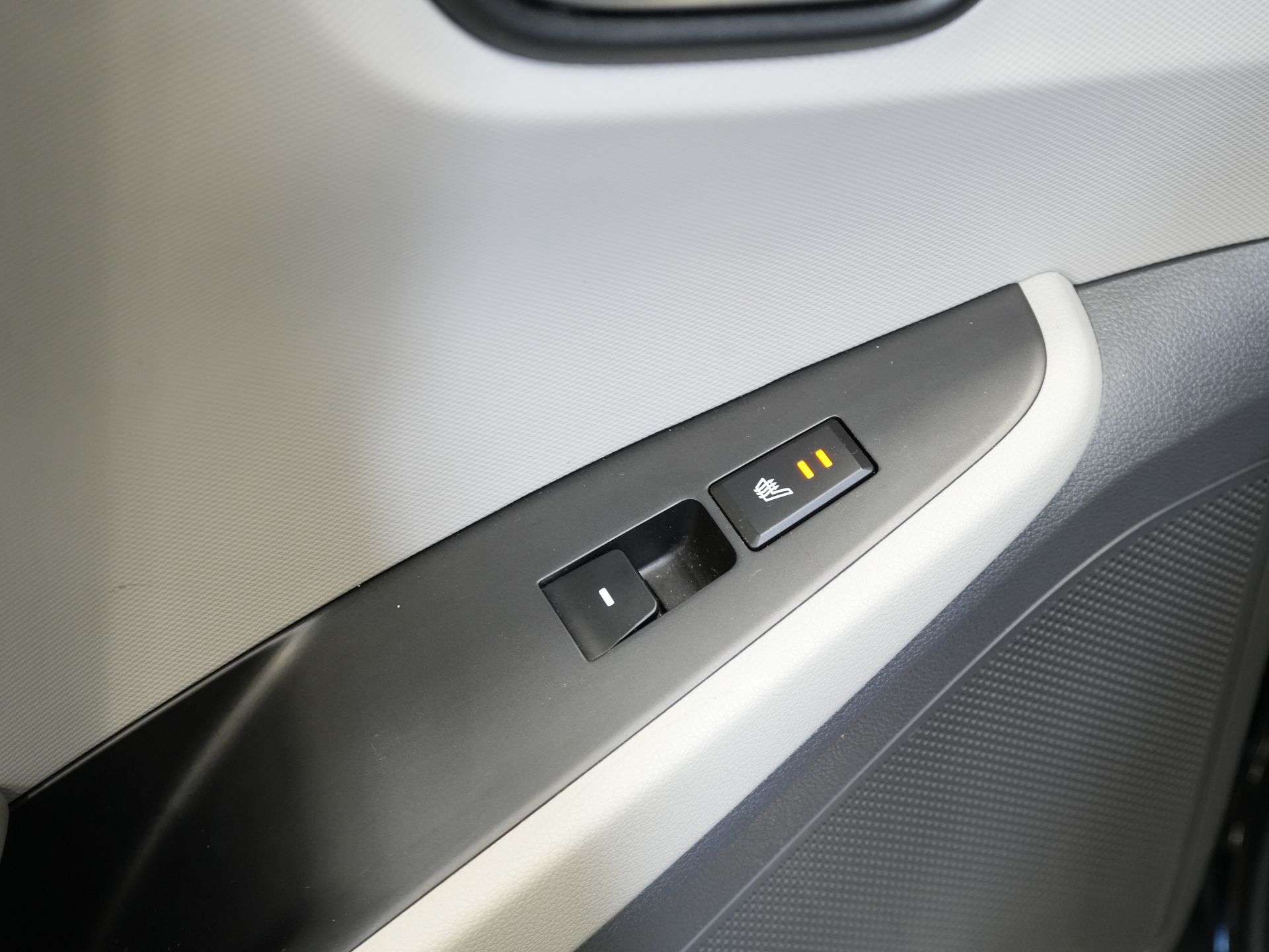 Hyundai IONIQ Hatchback 1.6 GDi Premium LED/ Adapt.Cruise/ Leder/ Stoelverw./ Stoelkoel./ Stuurverw./ Mem.Stoel/ CarPlay/ Navi/ Camera/ Climate 16