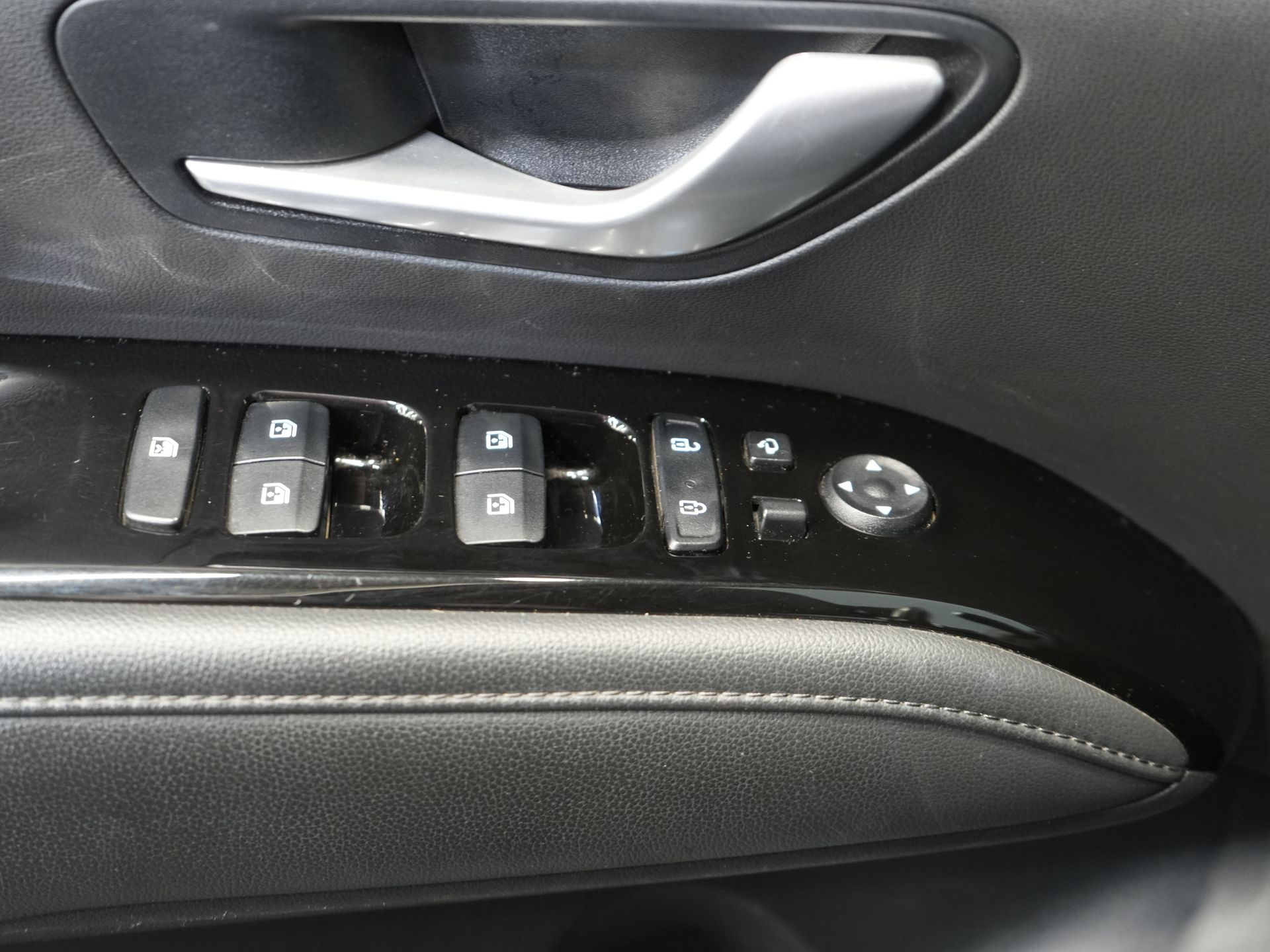 Hyundai Tucson SUV 1.6 T-GDI PHEV Premium 4WD/ LED/ Adapt. Cruise/ Stoelverw./ Stuurverw./ Carplay/ Climate/ Navi/ Camera 19