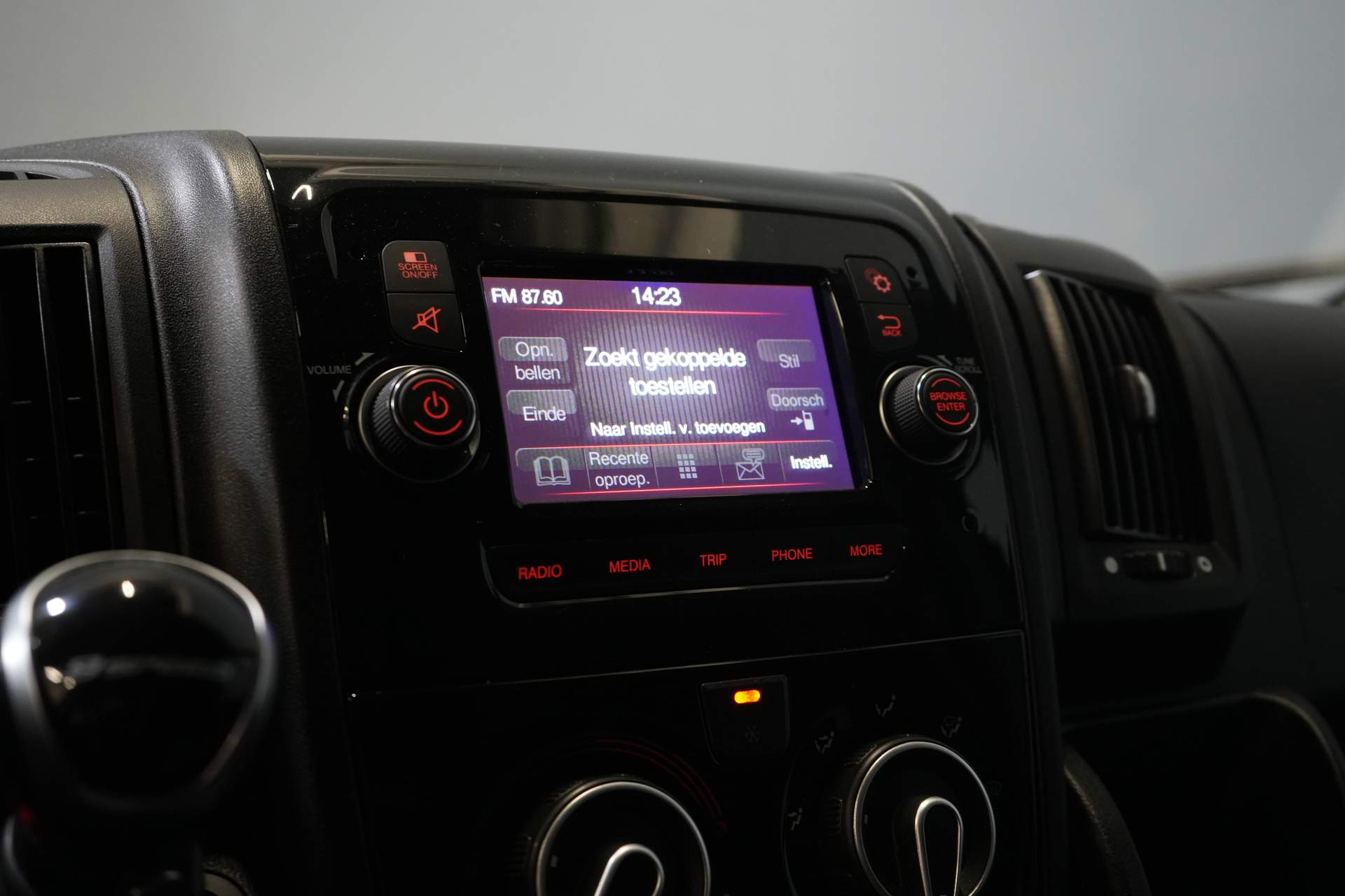 Fiat Ducato Bestelbus 35 2.3 MJ 140 pk ZF Aut. L2H2 2.5t Trekverm./ Camera/ Cruise/ PDC/ Bluetooth/ Trekhaak/ Airco 21