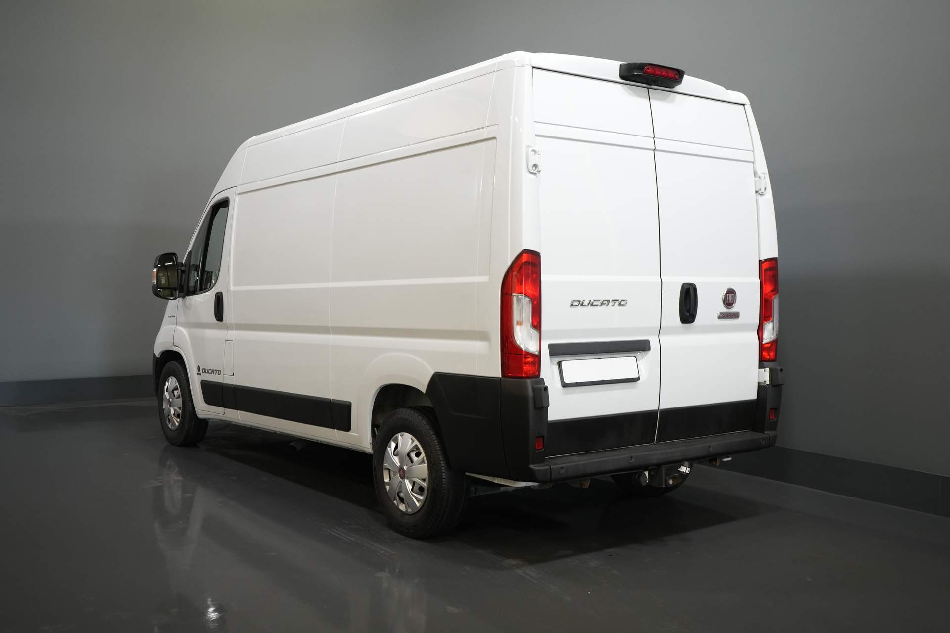 Fiat Ducato Bestelbus 35 2.3 MJ 140 pk ZF Aut. L2H2 2.5t Trekverm./ Camera/ Cruise/ PDC/ Bluetooth/ Trekhaak/ Airco 5