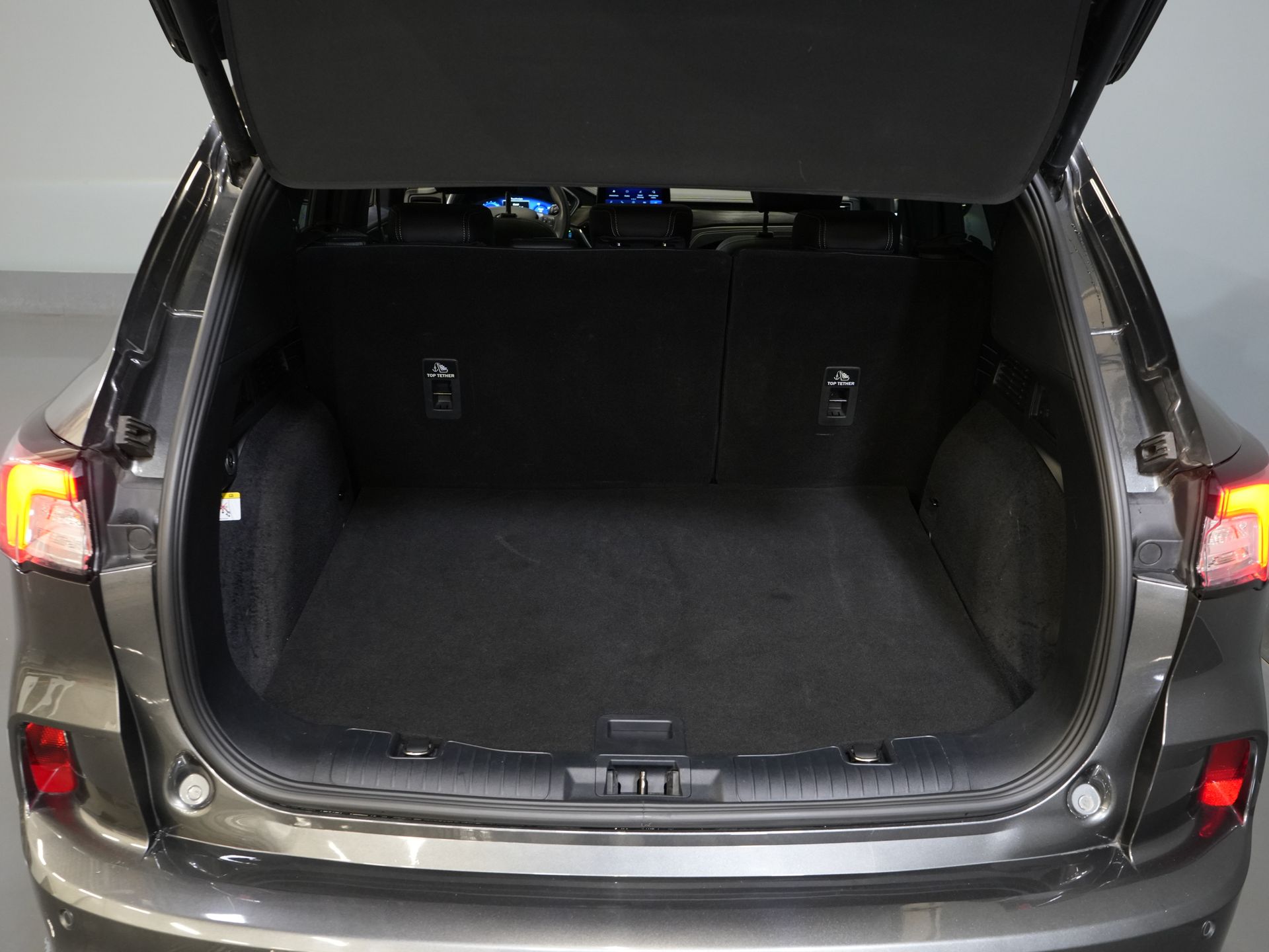 Ford Kuga SUV 2.5 PHEV 225 pk Vignale LED/ Pano/ Adapt.Cruise/ B&O/ Leder/ Elek.Klep/ Head-up/ Memory/ Stoelverw./ Stuurverw./ CarPlay/ 360 Ca 14