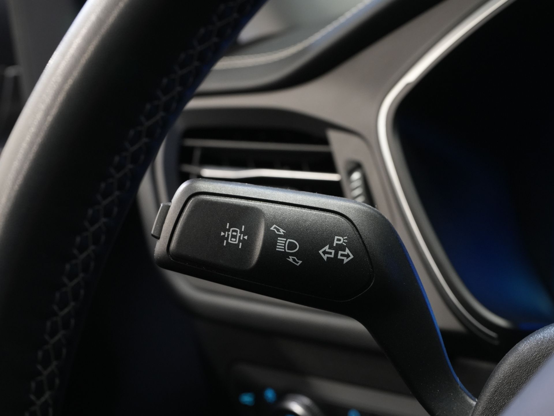 Ford Kuga SUV 2.5 PHEV 225 pk Vignale LED/ Pano/ Adapt.Cruise/ B&O/ Leder/ Elek.Klep/ Head-up/ Memory/ Stoelverw./ Stuurverw./ CarPlay/ 360 Ca 27