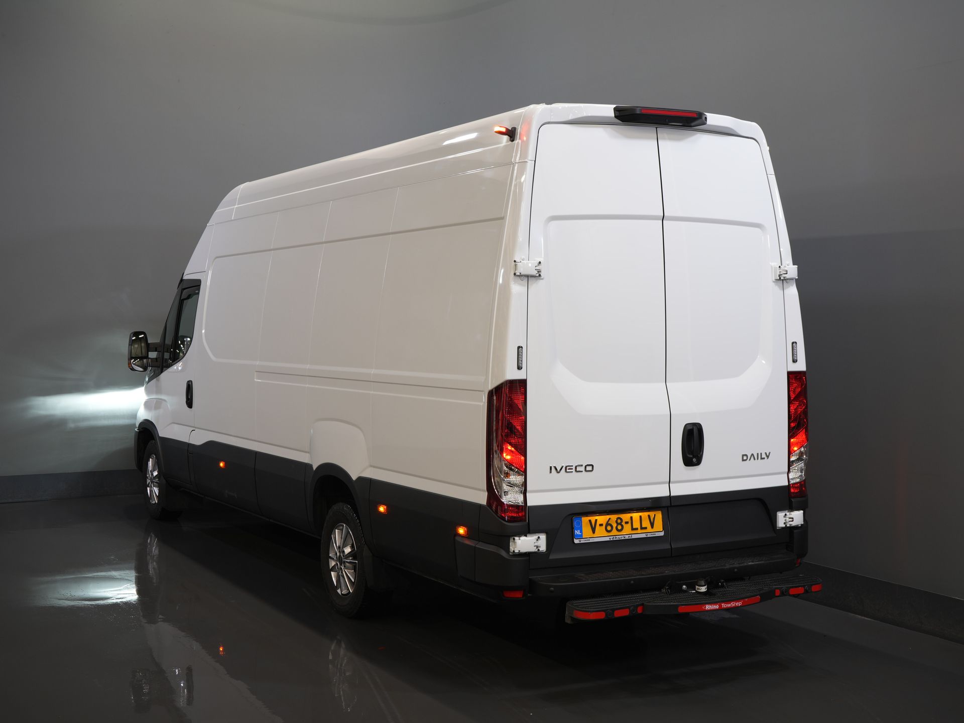 Iveco Daily Bestelbus 35S18HV 3.0 180 pk Aut. L4H3 Face Lift/ Luchtvering/ LED/ Flitsers/ Adapt.Cruise/ Gev.stoel/ 270gr deuren/ Trekhaak/ Navi/ Clima 1