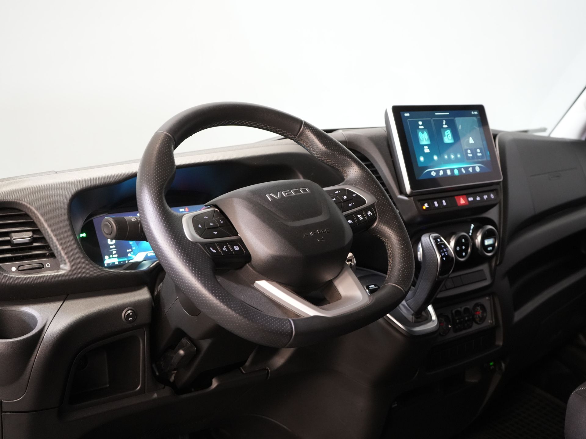 Iveco Daily Bestelbus 35S18HV 3.0 180 pk Aut. L4H3 Face Lift/ Luchtvering/ LED/ Flitsers/ Adapt.Cruise/ Gev.stoel/ 270gr deuren/ Trekhaak/ Navi/ Clima 13