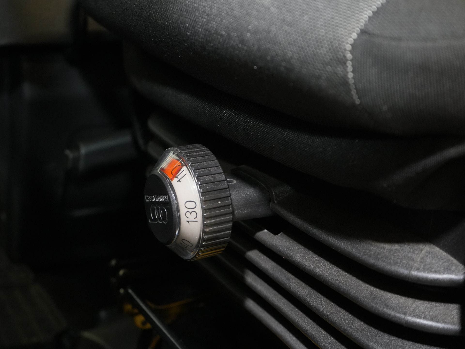 Iveco Daily Bestelbus 35S18HV 3.0 180 pk Aut. L4H3 Face Lift/ Luchtvering/ LED/ Flitsers/ Adapt.Cruise/ Gev.stoel/ 270gr deuren/ Trekhaak/ Navi/ Clima 30