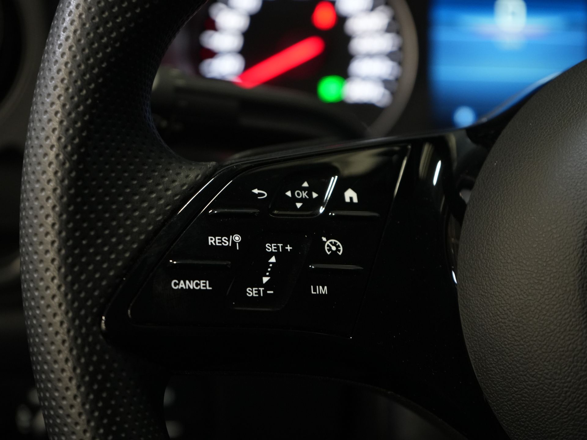 Mercedes-Benz Vito Bestelbus 116 CDI Aut. L3 LED/ Carplay/ 270Gr.Deuren./ Stoelverw/ Camera/ PDC V+A/ Trekhaak/ Navi/ Cruise 20