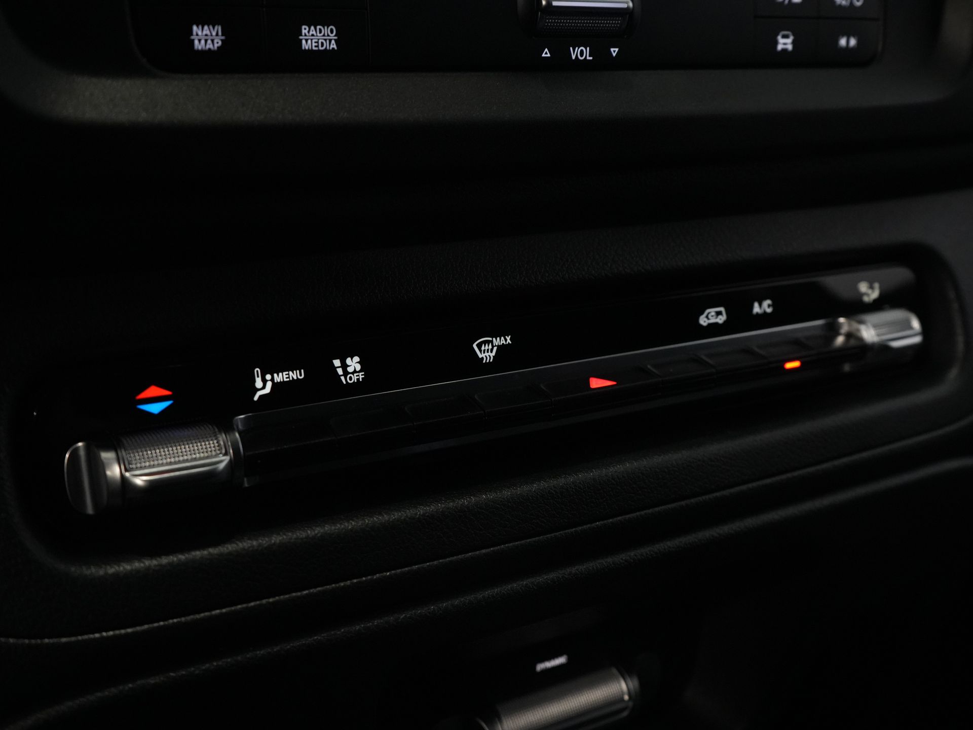 Mercedes-Benz Vito Bestelbus 116 CDI Aut. L3 LED/ Carplay/ 270Gr.Deuren./ Stoelverw/ Camera/ PDC V+A/ Trekhaak/ Navi/ Cruise 22