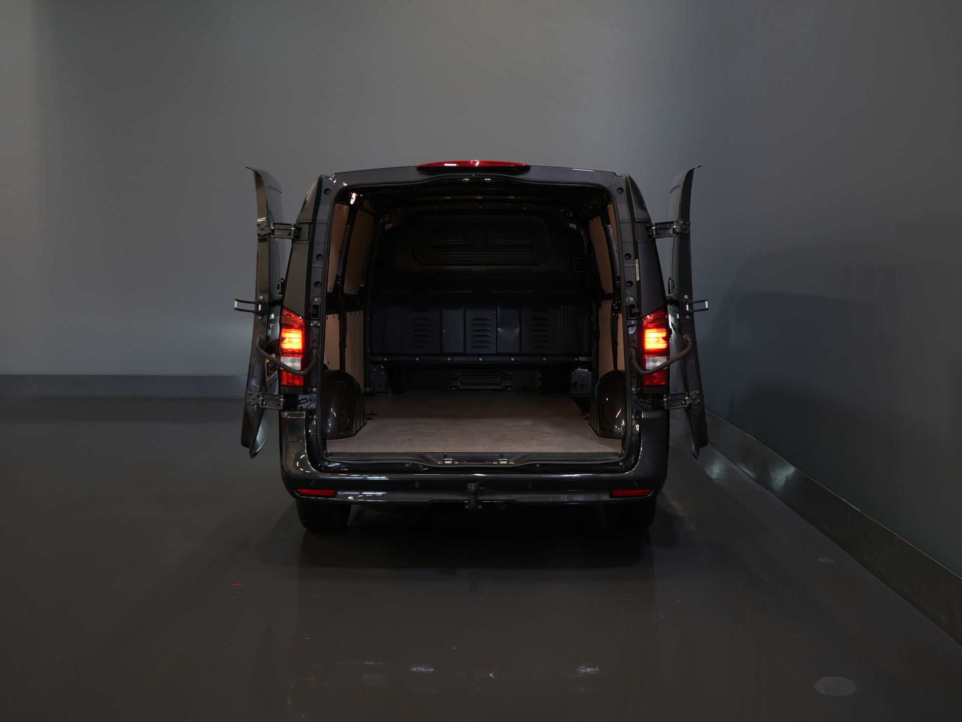 Mercedes-Benz Vito Bestelbus 116 CDI Aut. L3 LED/ Carplay/ 270Gr.Deuren./ Stoelverw/ Camera/ PDC V+A/ Trekhaak/ Navi/ Cruise 4