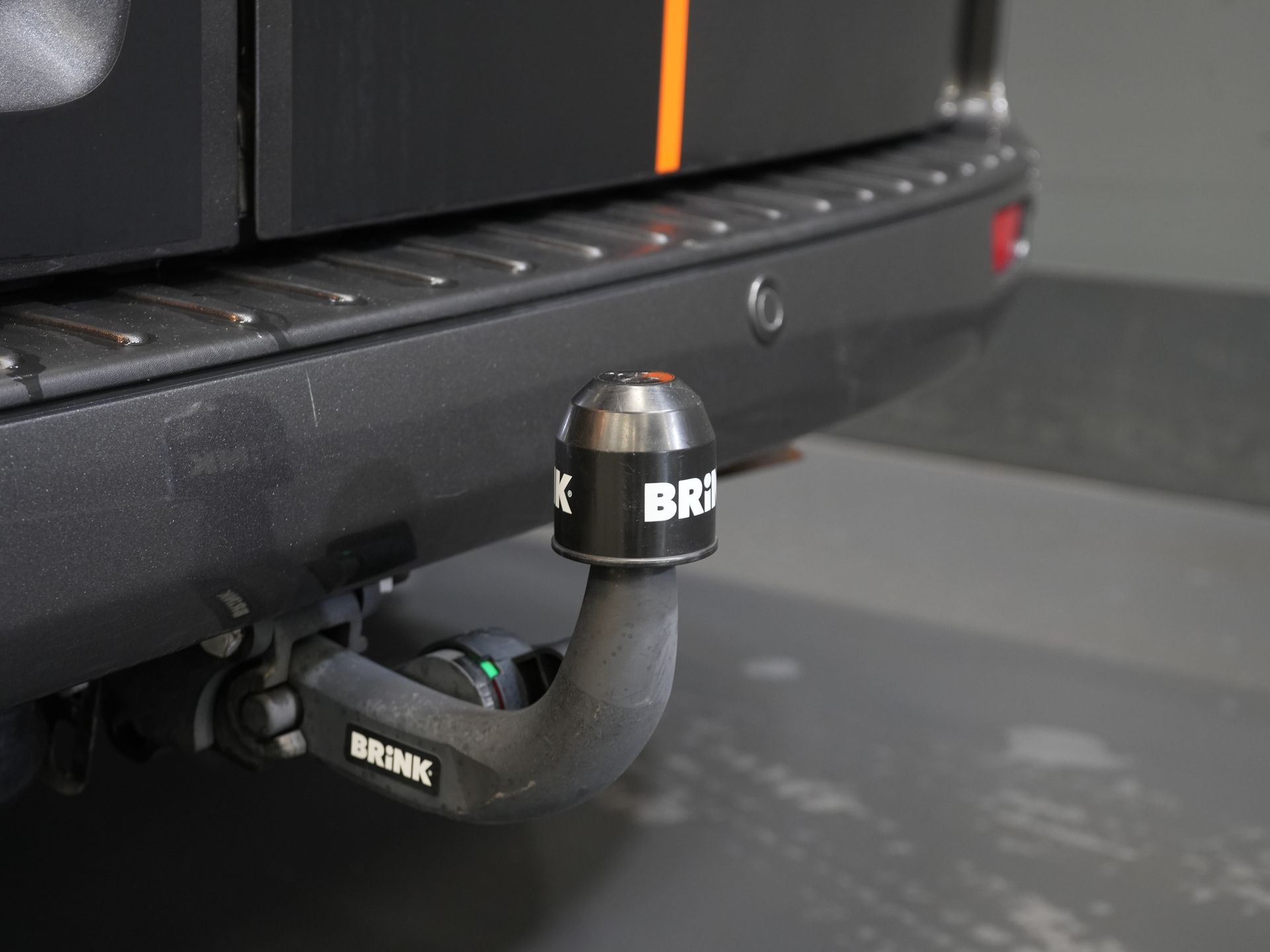 Ford Transit Custom Bestelbus 2.0 TDCI 185 pk L2 Sport DC Dubbel cabine/ NL Auto/ Bi-Xenon/ 2xSchuifdeur/ 2.8t Trekverm./ Carplay/ Stoelverw./ Airco/ Navi/ Cr 16