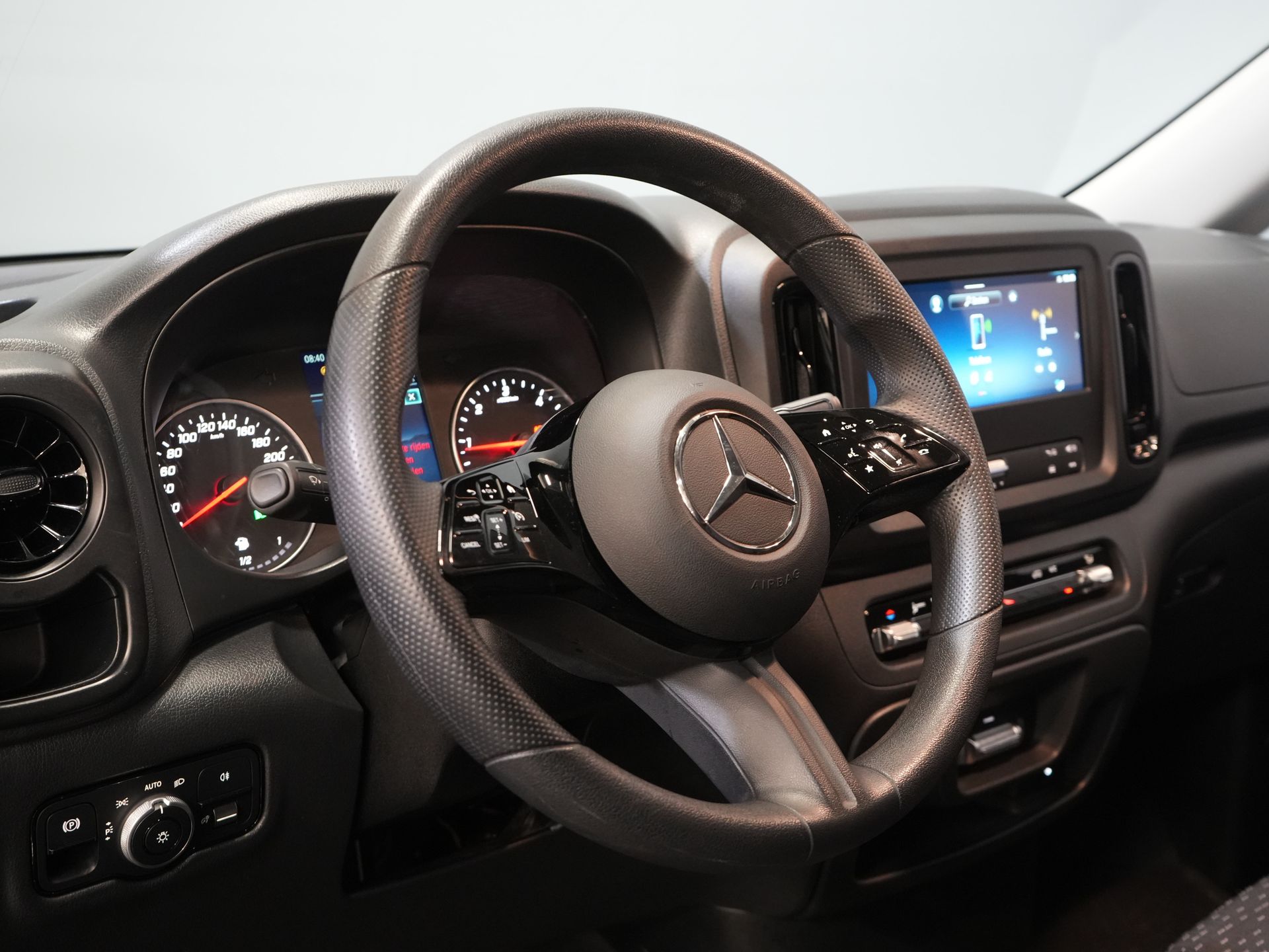Mercedes-Benz Vito Bestelbus 116 CDI Aut. L3 LED/ Carplay/ 270Gr.Deuren./ Stoelverw/ Camera/ PDC V+A/ Trekhaak/ Navi/ Cruise 13