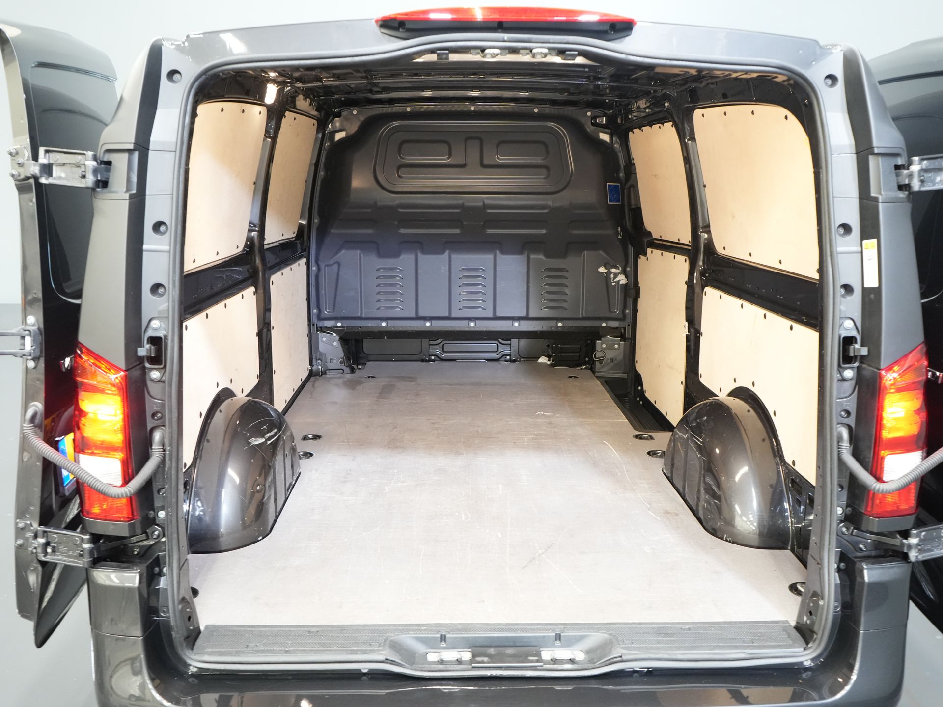 Mercedes-Benz Vito Bestelbus 116 CDI Aut. L3 LED/ Carplay/ 270Gr.Deuren./ Stoelverw/ Camera/ PDC V+A/ Trekhaak/ Navi/ Cruise 14