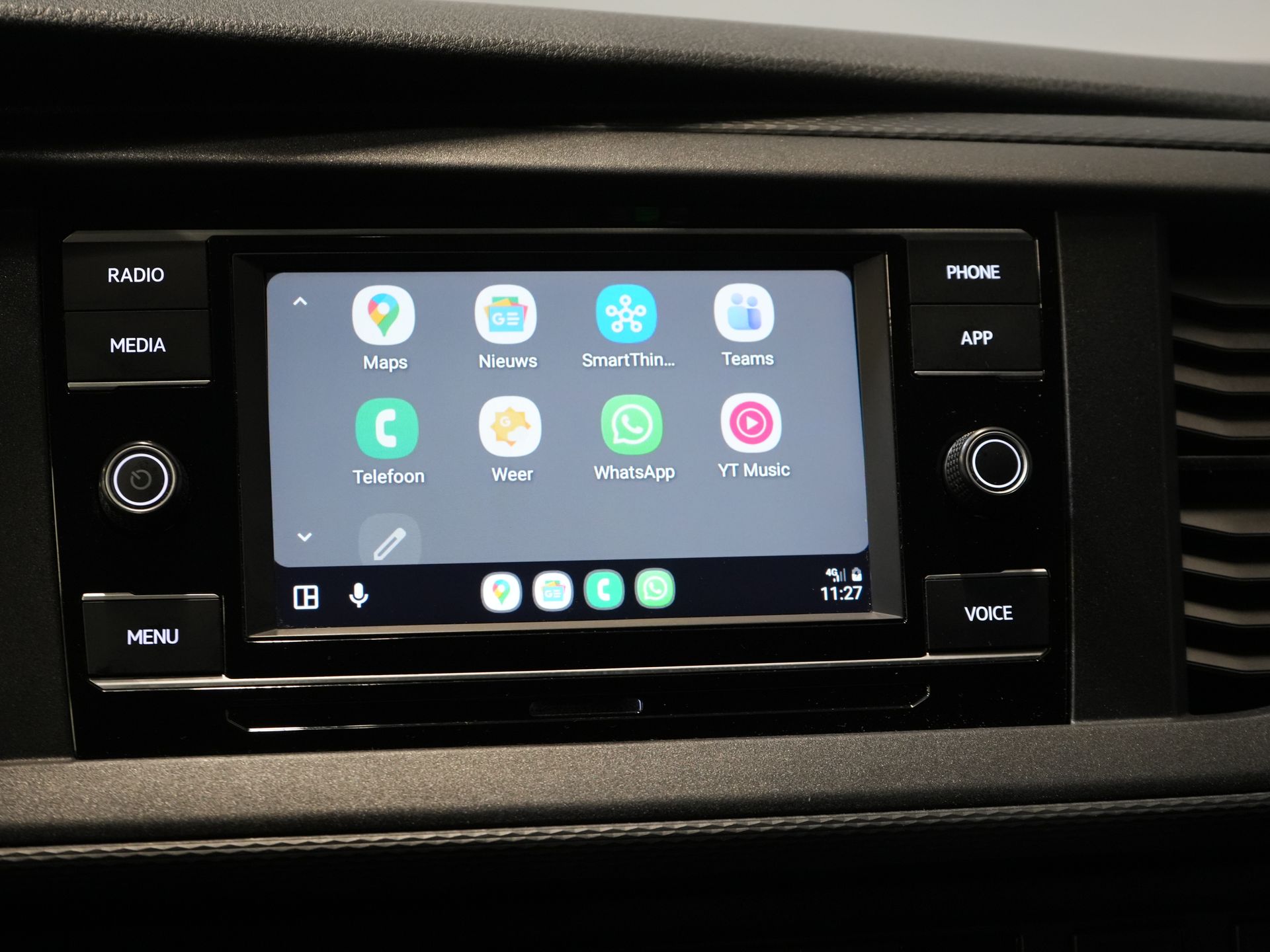 Volkswagen Transporter Bestelbus 2.0 TDI 150 pk DSG Aut. L2 Carplay/ 2x Schuifdeur/ Stoelverw./ Airco/ Cruise/ PDC V+A/ Trekhaak 25