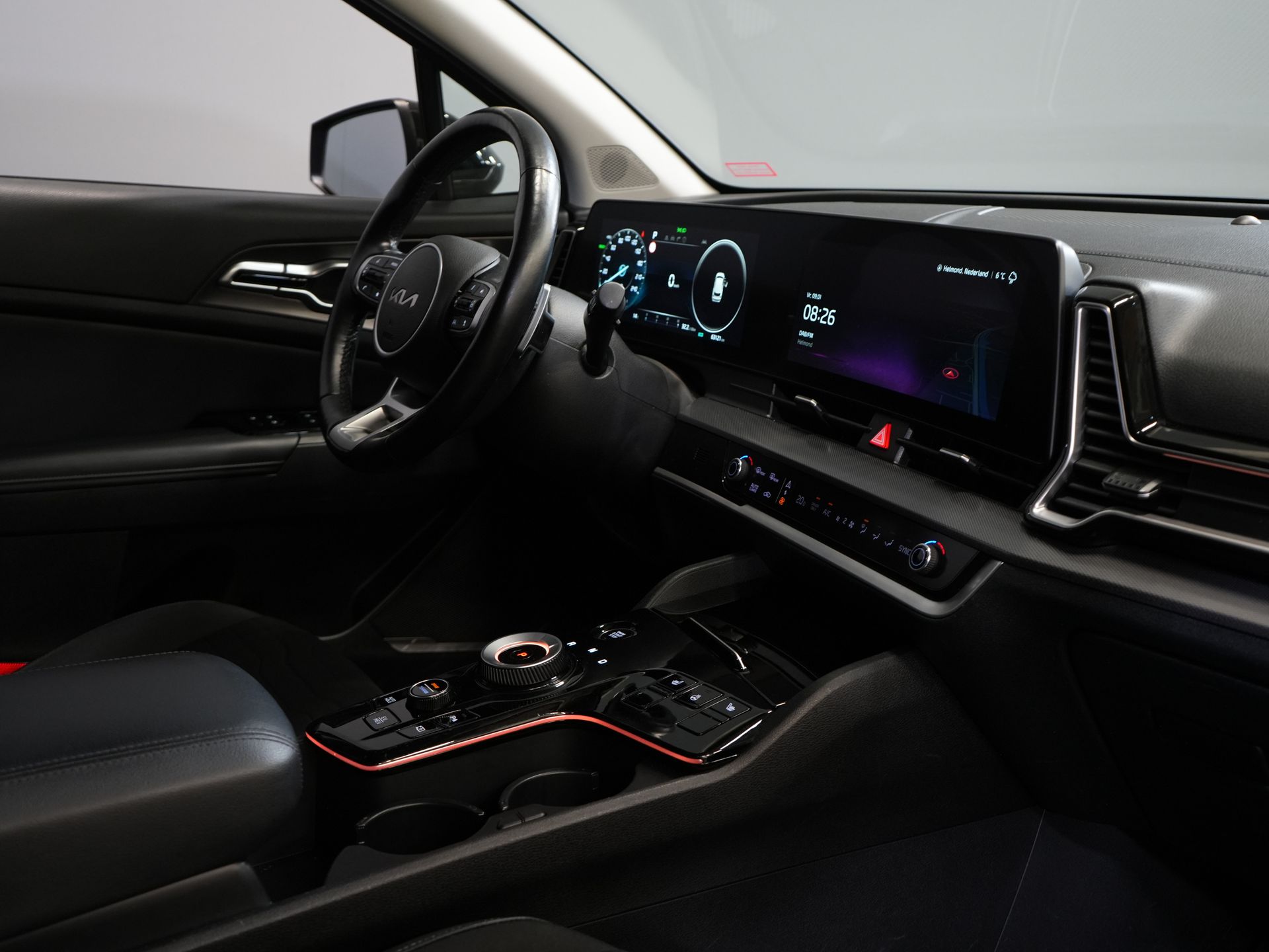 Kia Sportage SUV 1.6 T-GDi Plug-in Hybrid AWD DynamicLine LED/ Virtual Cockpit/ Adapt.Cruise/ Elek.Klep/ Afn. Trekhaak/ Elek.Stoelen/ Stoelverw./ 2