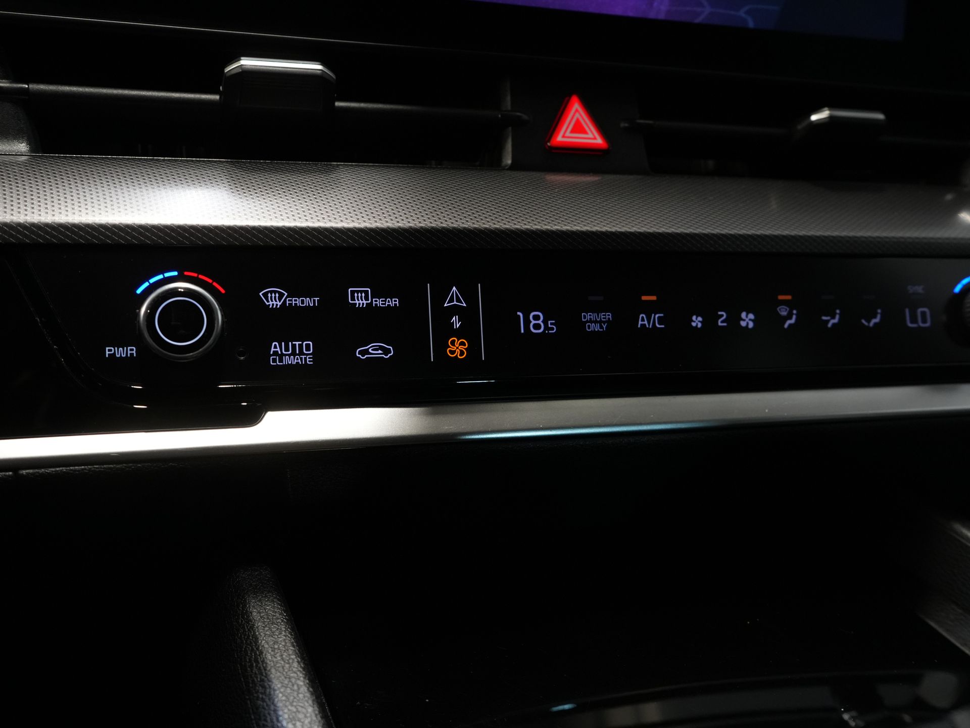 Kia Sportage SUV 1.6 T-GDi Plug-in Hybrid AWD DynamicLine LED/ Virtual Cockpit/ Adapt.Cruise/ Elek.Klep/ Afn. Trekhaak/ Elek.Stoelen/ Stoelverw./ 29