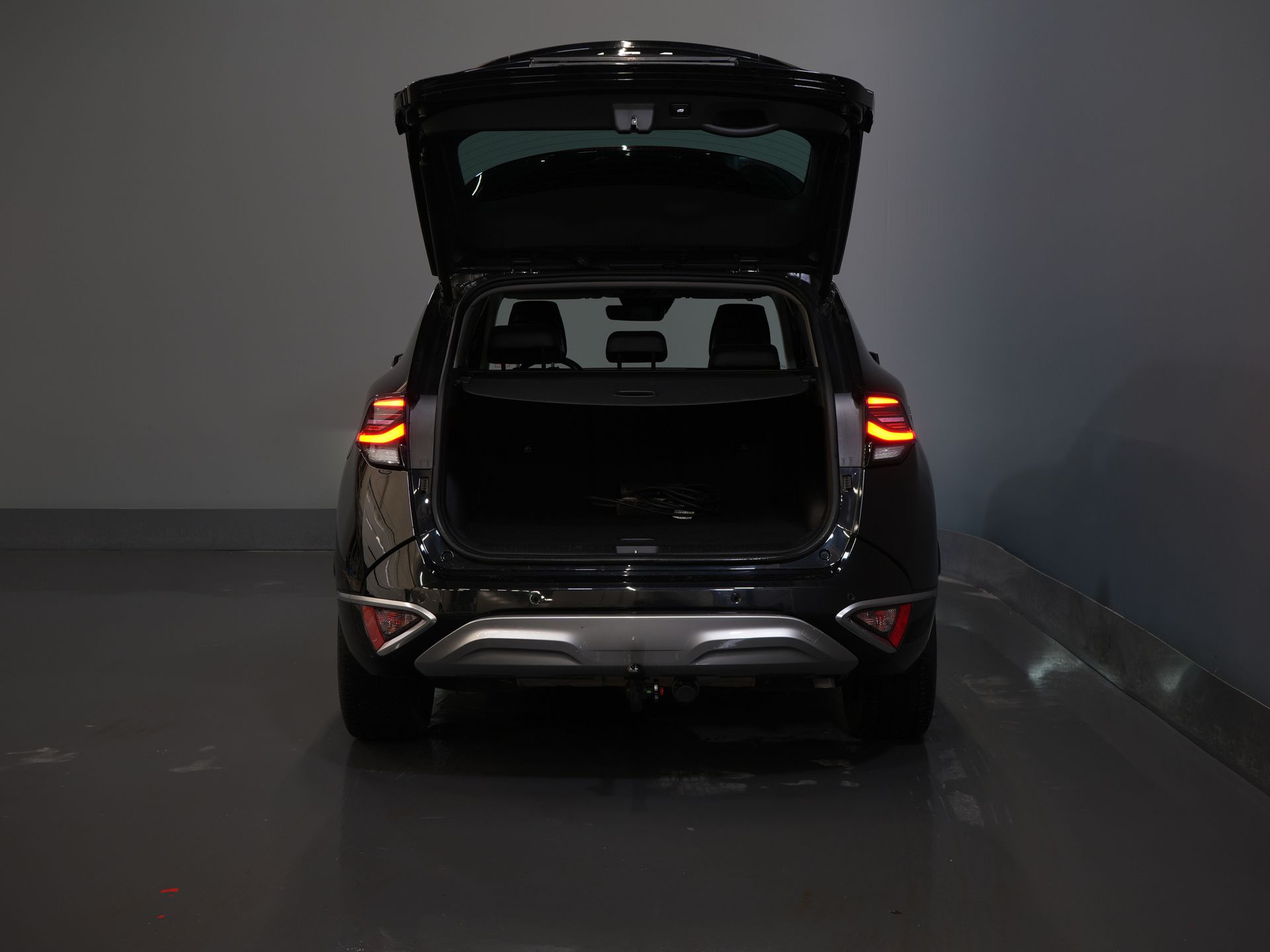 Kia Sportage SUV 1.6 T-GDi Plug-in Hybrid AWD DynamicLine LED/ Virtual Cockpit/ Adapt.Cruise/ Elek.Klep/ Afn. Trekhaak/ Elek.Stoelen/ Stoelverw./ 4