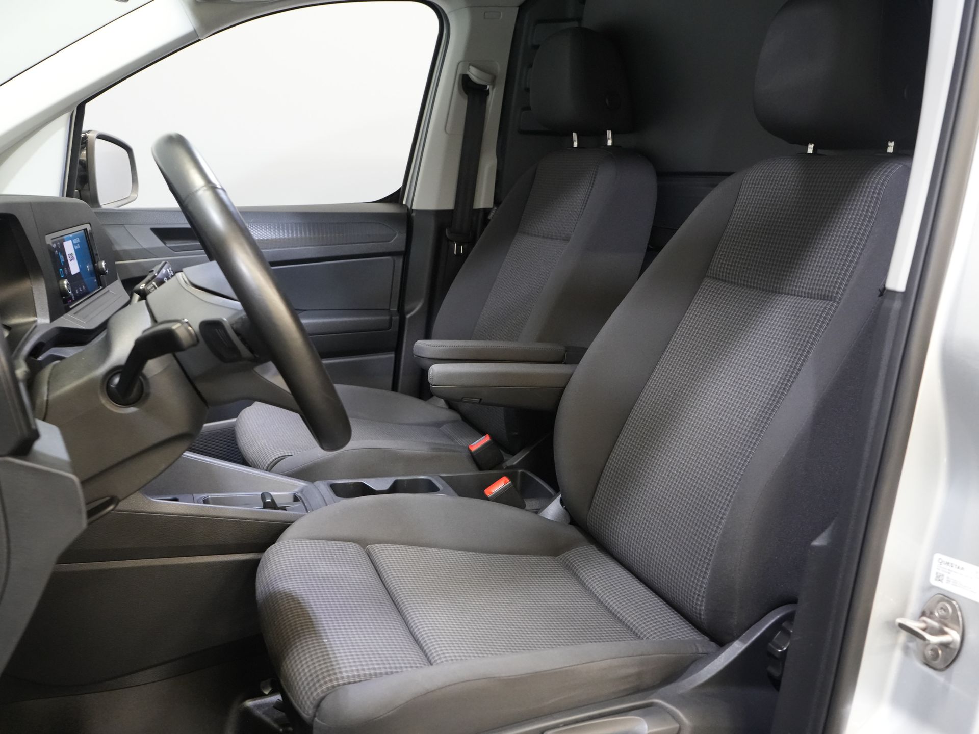 Volkswagen Caddy Cargo Bestelbus 2.0 TDI 125 pk DSG Aut. LED/ Standkachel/ Carplay/ Stoelverw./ Airco/ Camera/ Cruise/ PDC 11