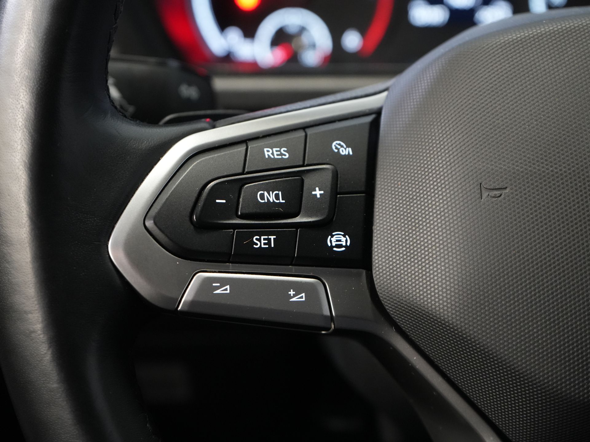 Volkswagen Caddy Cargo Bestelbus 2.0 TDI 125 pk DSG Aut. LED/ Standkachel/ Carplay/ Stoelverw./ Airco/ Camera/ Cruise/ PDC 17