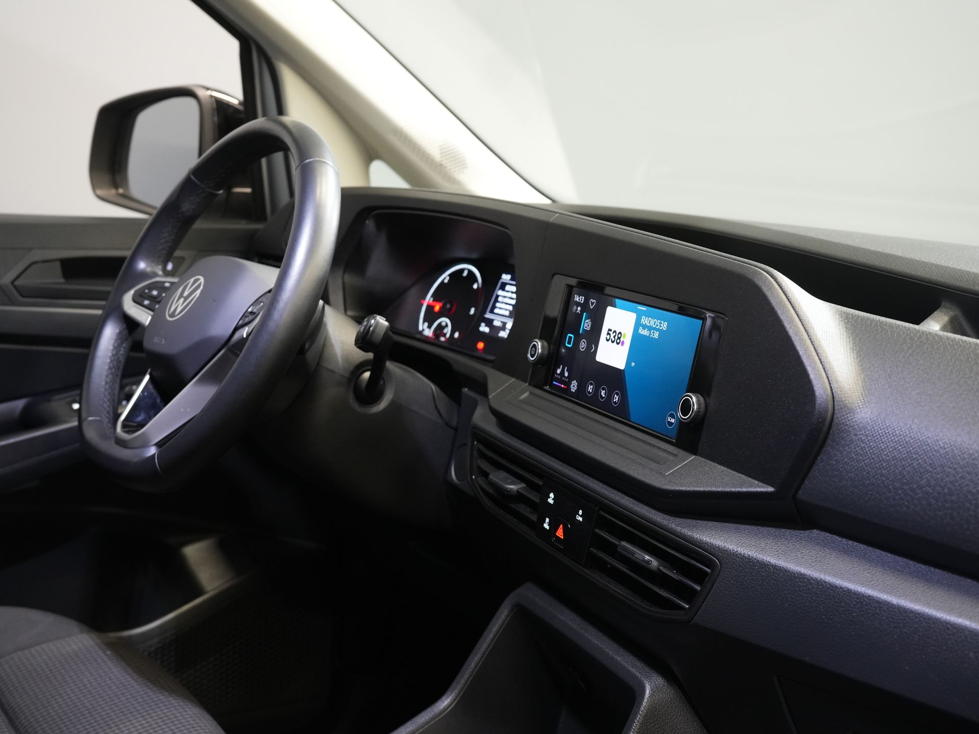 Volkswagen Caddy Cargo Bestelbus 2.0 TDI 125 pk DSG Aut. LED/ Standkachel/ Carplay/ Stoelverw./ Airco/ Camera/ Cruise/ PDC 2