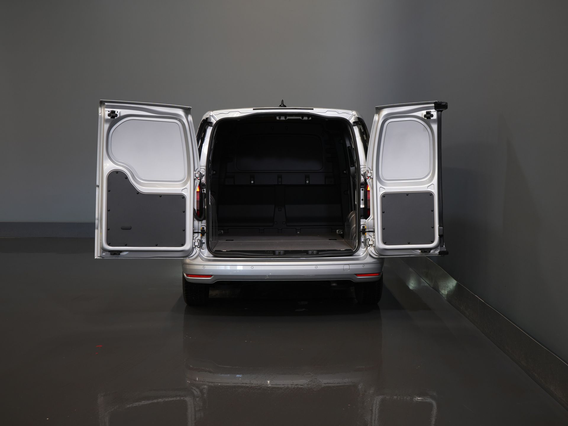 Volkswagen Caddy Cargo Bestelbus 2.0 TDI 125 pk DSG Aut. LED/ Standkachel/ Carplay/ Stoelverw./ Airco/ Camera/ Cruise/ PDC 4