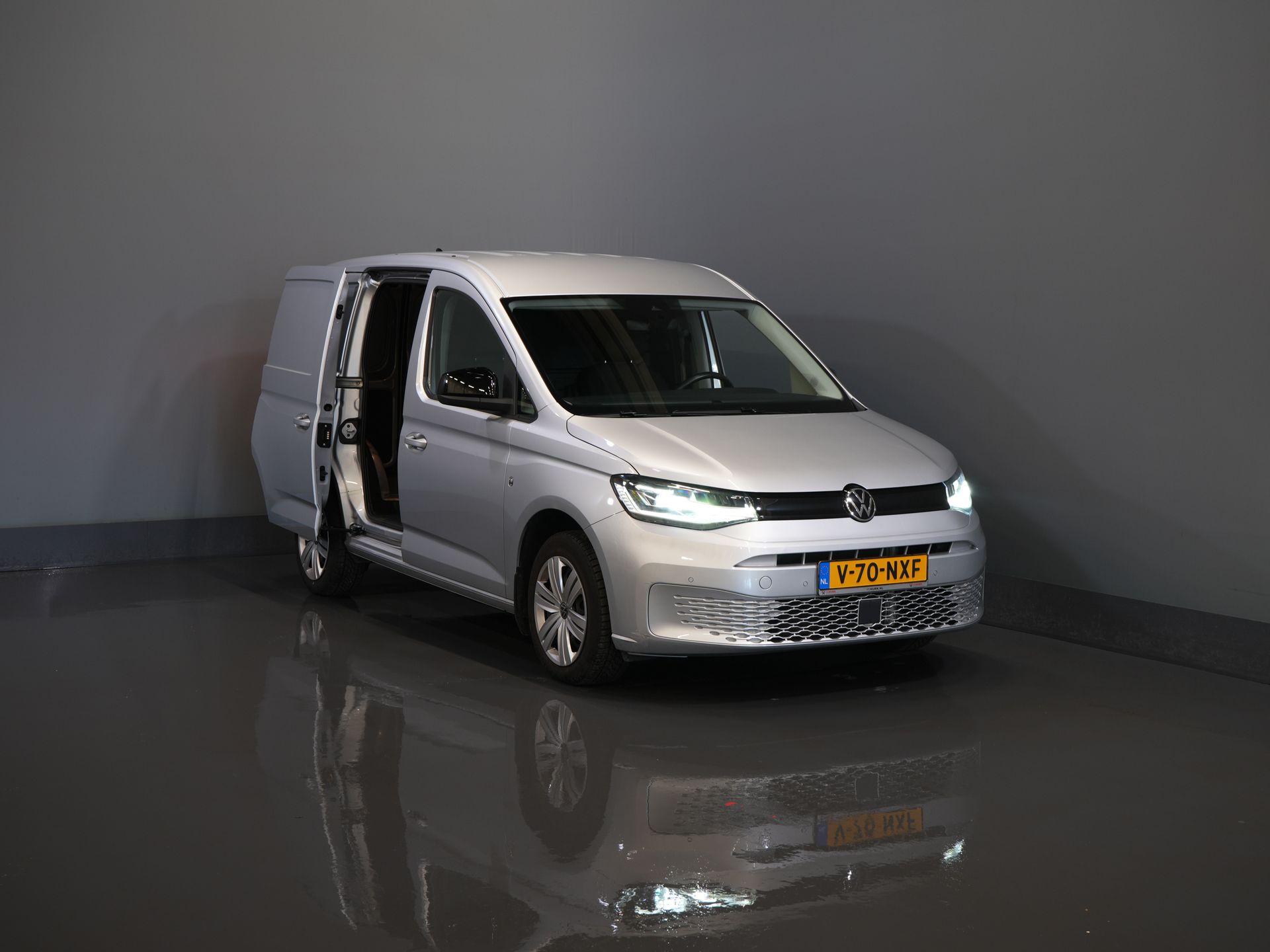 Volkswagen Caddy Cargo Bestelbus 2.0 TDI 125 pk DSG Aut. LED/ Standkachel/ Carplay/ Stoelverw./ Airco/ Camera/ Cruise/ PDC 8