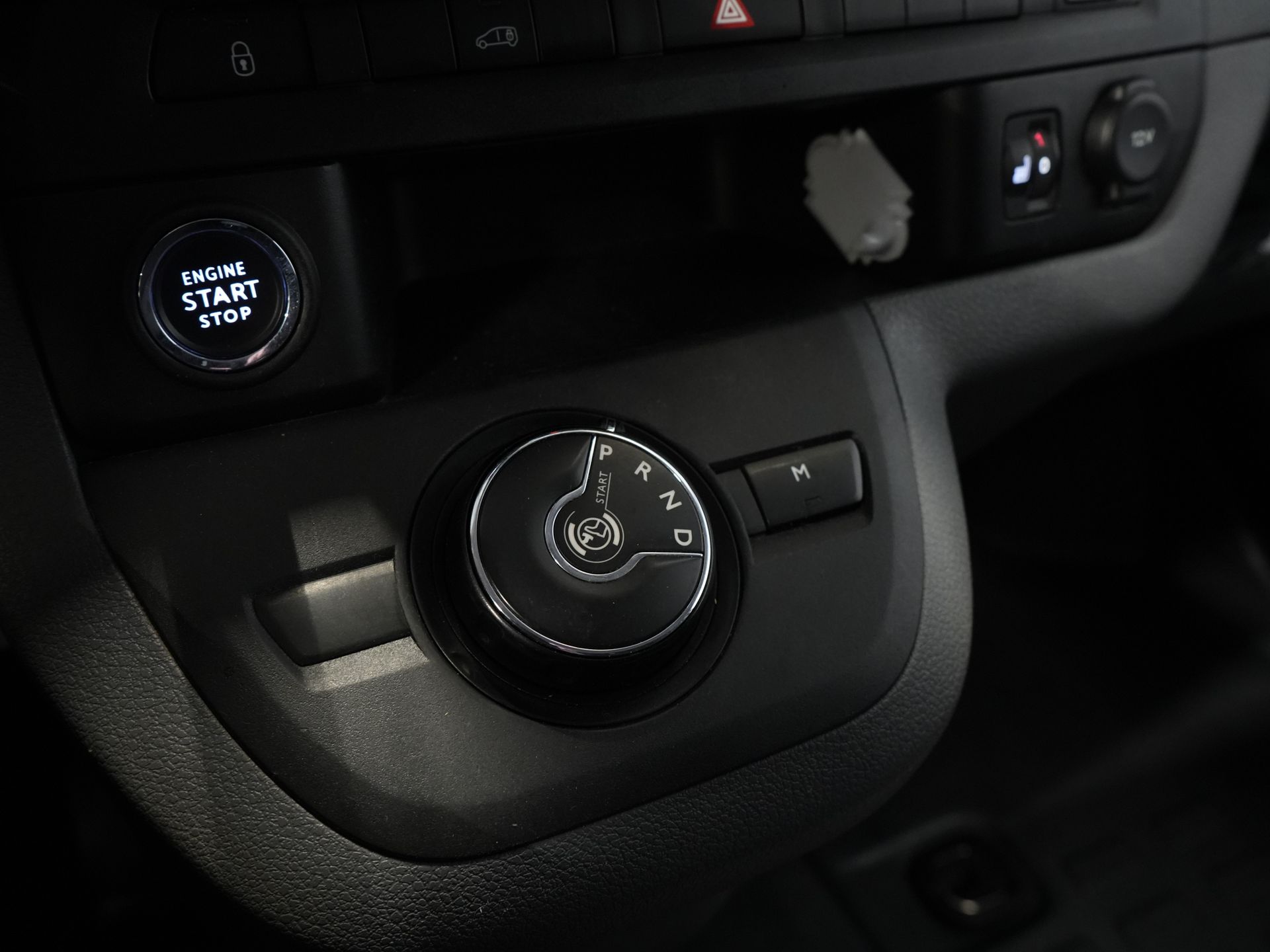 Toyota ProAce Worker Bestelbus 2.0 Aut. L3 Adapt.Cruise/ Headup/ Standkachel/ Stoelverw/ Keyless/ Carplay/ Navi/ Camera/ PDC/ LMV/ Climate/ Trekhaak 20