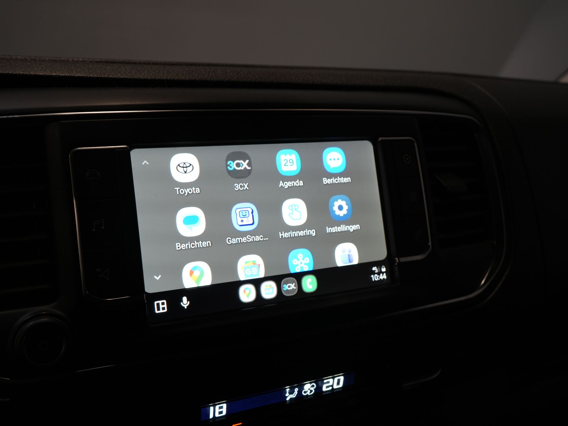 Toyota ProAce Worker Bestelbus 2.0 Aut. L3 Adapt.Cruise/ Headup/ Standkachel/ Stoelverw/ Keyless/ Carplay/ Navi/ Camera/ PDC/ LMV/ Climate/ Trekhaak 25