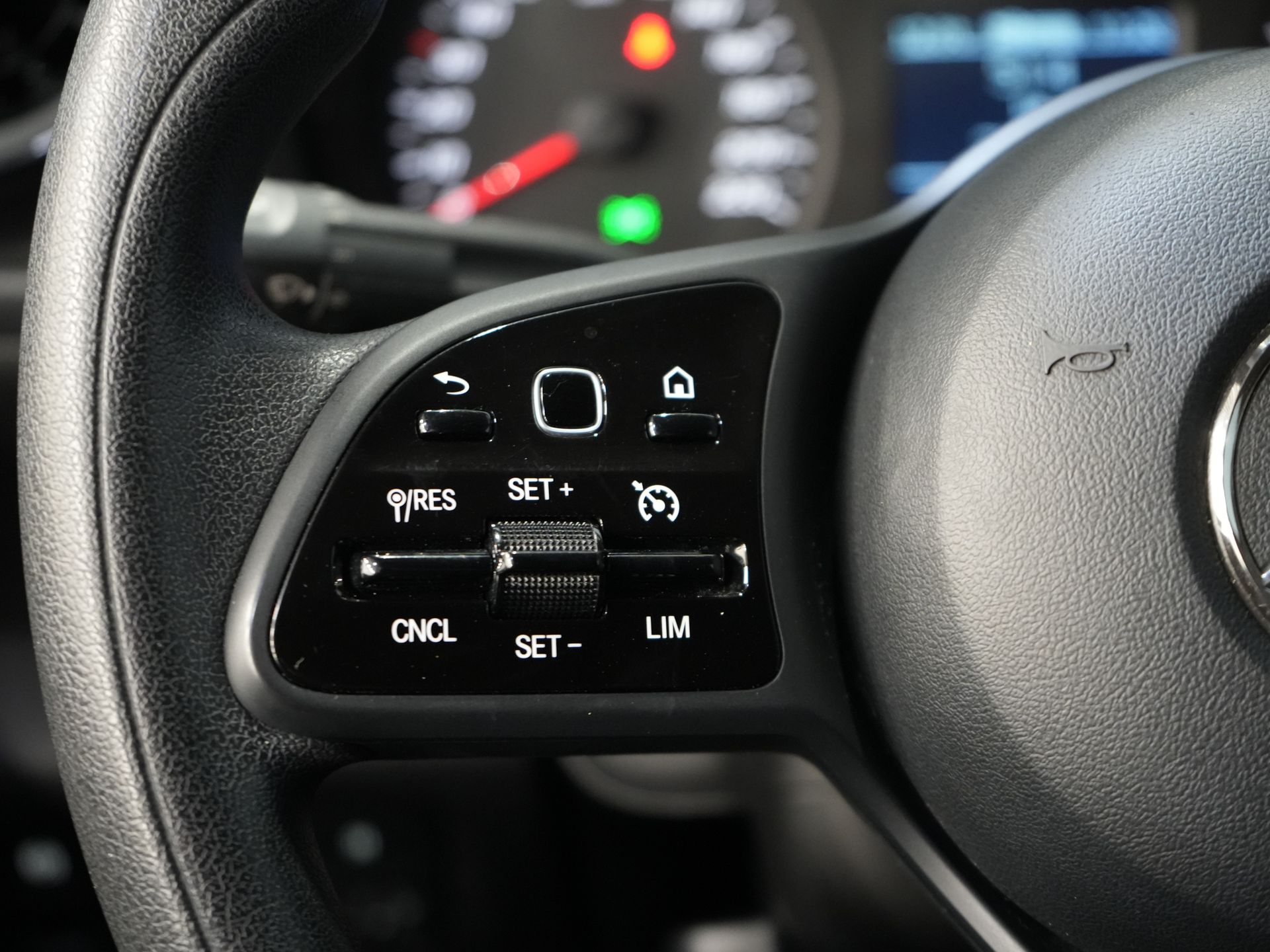 Mercedes-Benz Citan Bestelbus 110 CDI Aut. L2 NL Auto/ Carplay/ Cruise/ Camera/ Trekhaak/ Airco/ LMV 18