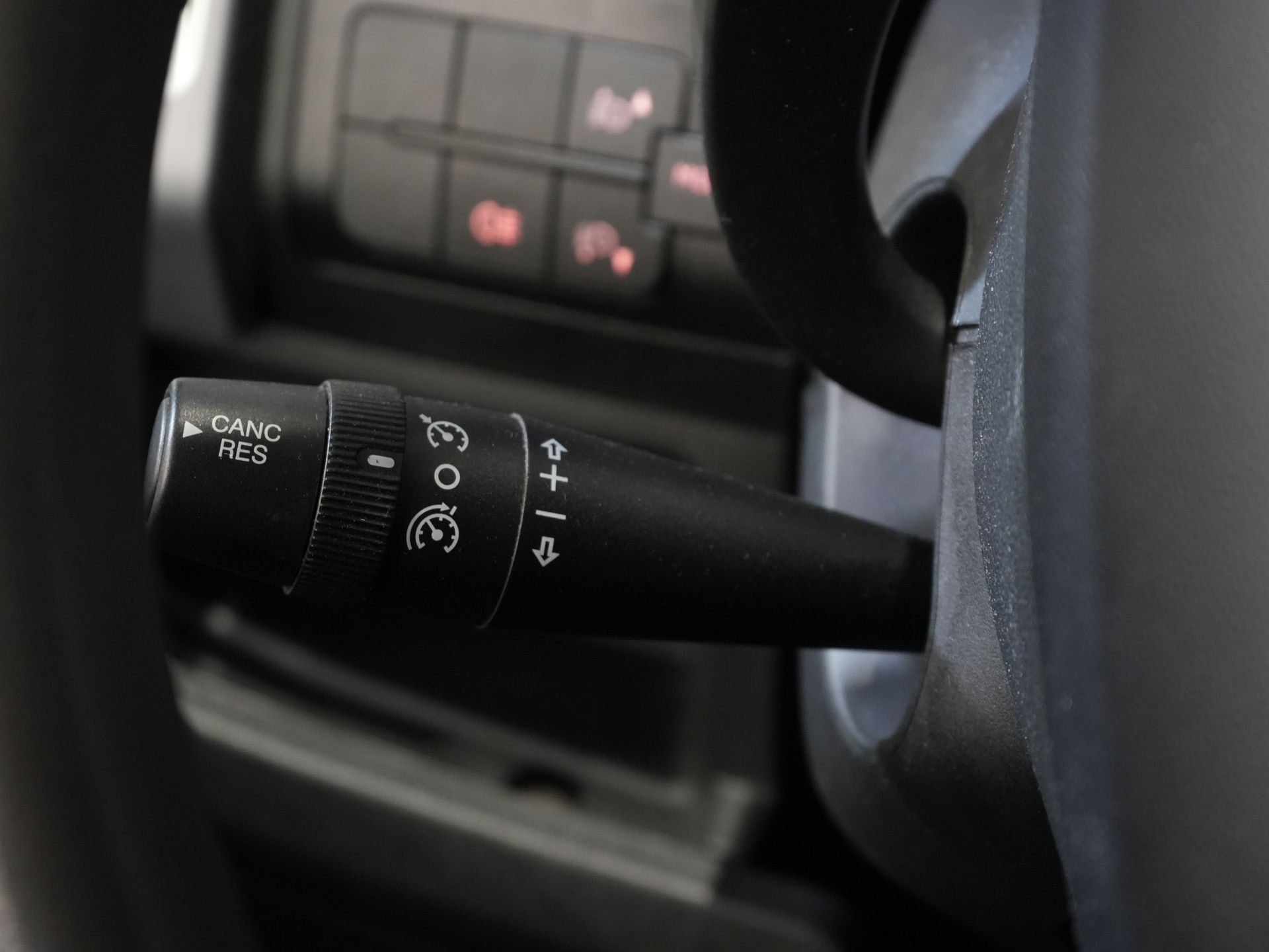 Fiat Ducato Bakwagen 2.3 MJ 150 pk Bakwagen 377x220x222 Laadklep/ Zijdeur/ Spoiler/ Tacho/ Gev.Stoel/ Camera/ Climate/ Cruise/ Navi 18