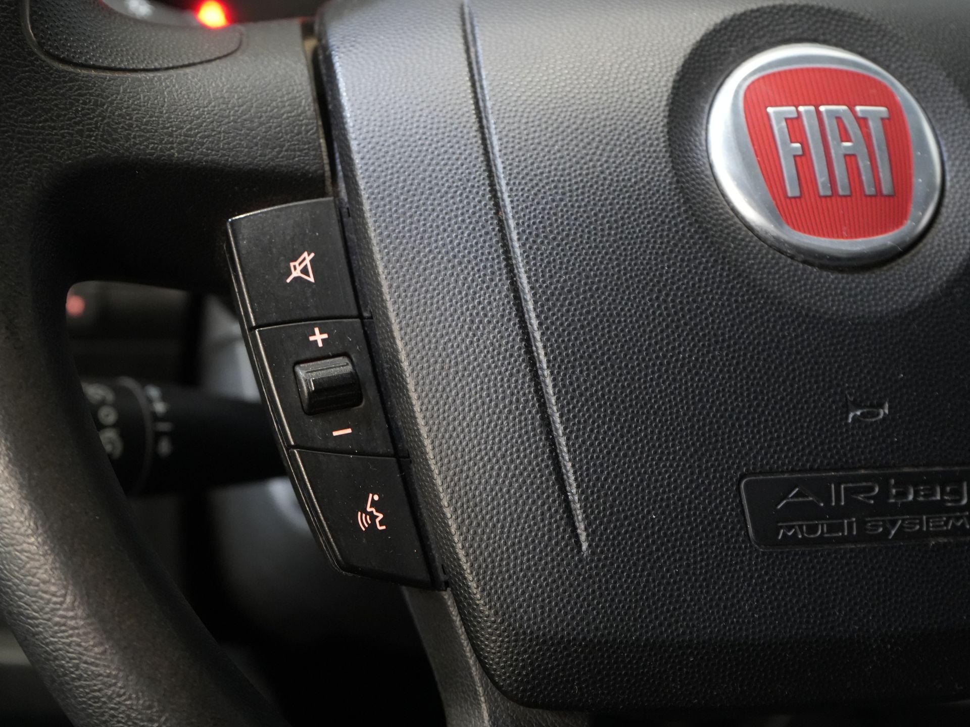 Fiat Ducato Bakwagen 2.3 MJ 150 pk Bakwagen 377x220x222 Laadklep/ Zijdeur/ Spoiler/ Tacho/ Gev.Stoel/ Camera/ Climate/ Cruise/ Navi 19