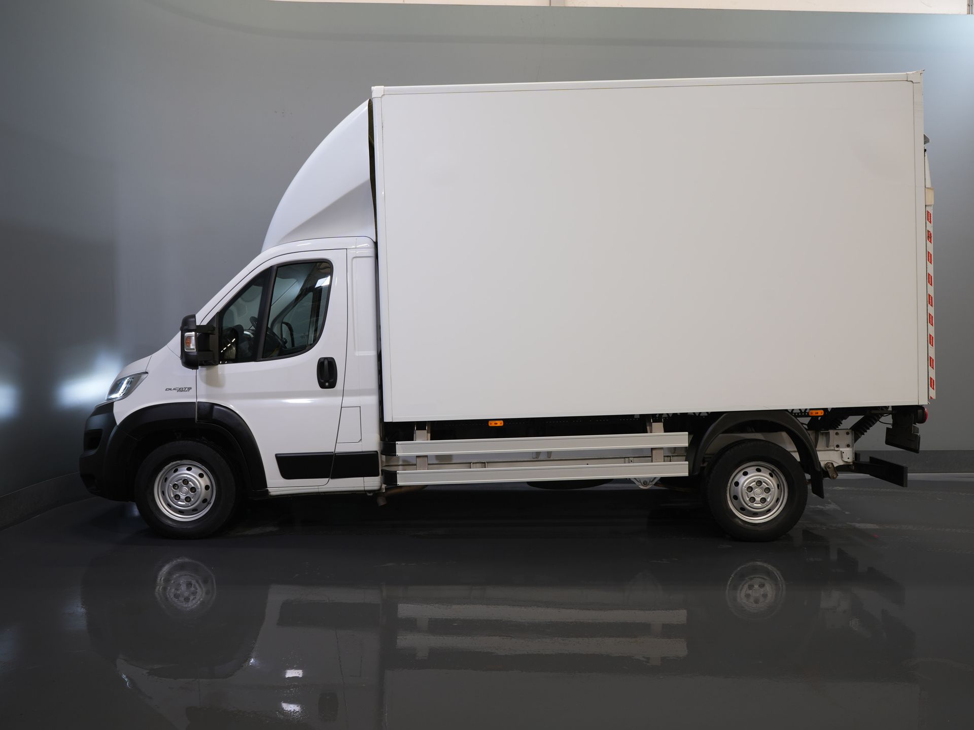 Fiat Ducato Bakwagen 2.3 MJ 150 pk Bakwagen 377x220x222 Laadklep/ Zijdeur/ Spoiler/ Tacho/ Gev.Stoel/ Camera/ Climate/ Cruise/ Navi 9