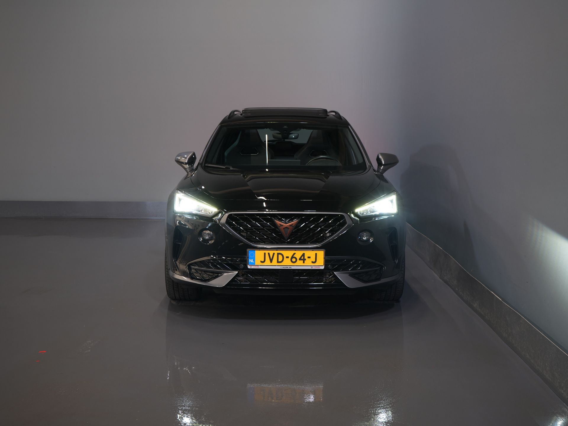 CUPRA Formentor SUV 1.4 e-Hybrid 245 pk VZ Copper Edition Pano/ Elek.Klep/ Elek.Trekhaak/ Leder/ Alarm III/ Mem.Stoel/ Adapt.Cruise/ Matrix/ Stoelve 6