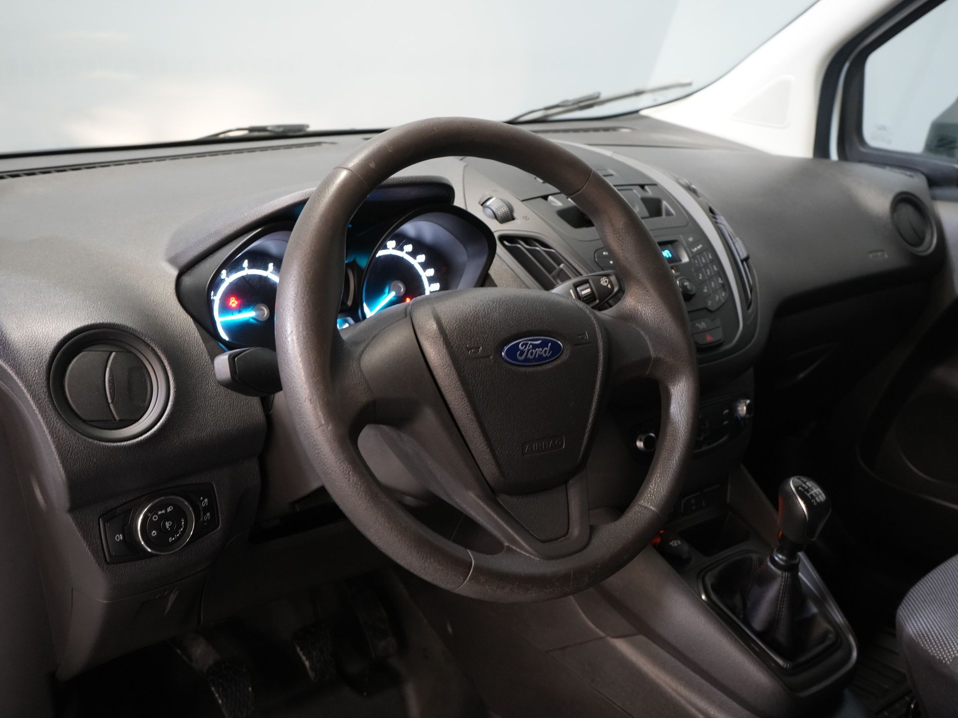 Ford Transit Courier Bestelbus 1.0 BENZINE 100 pk Dealer Onderhouden/ Airco/ DAB/ Bluetooth 13