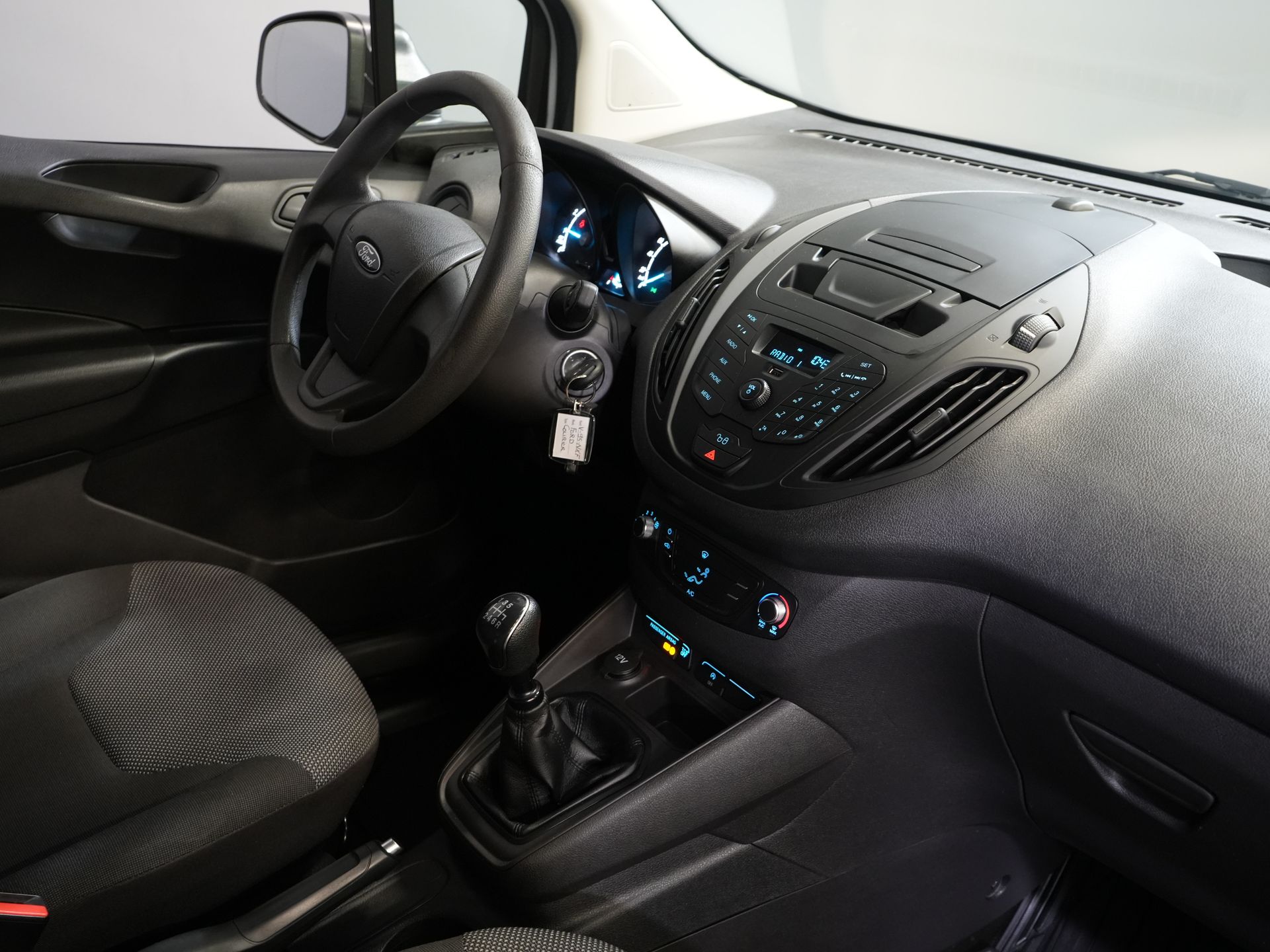 Ford Transit Courier Bestelbus 1.0 BENZINE 100 pk Dealer Onderhouden/ Airco/ DAB/ Bluetooth 2