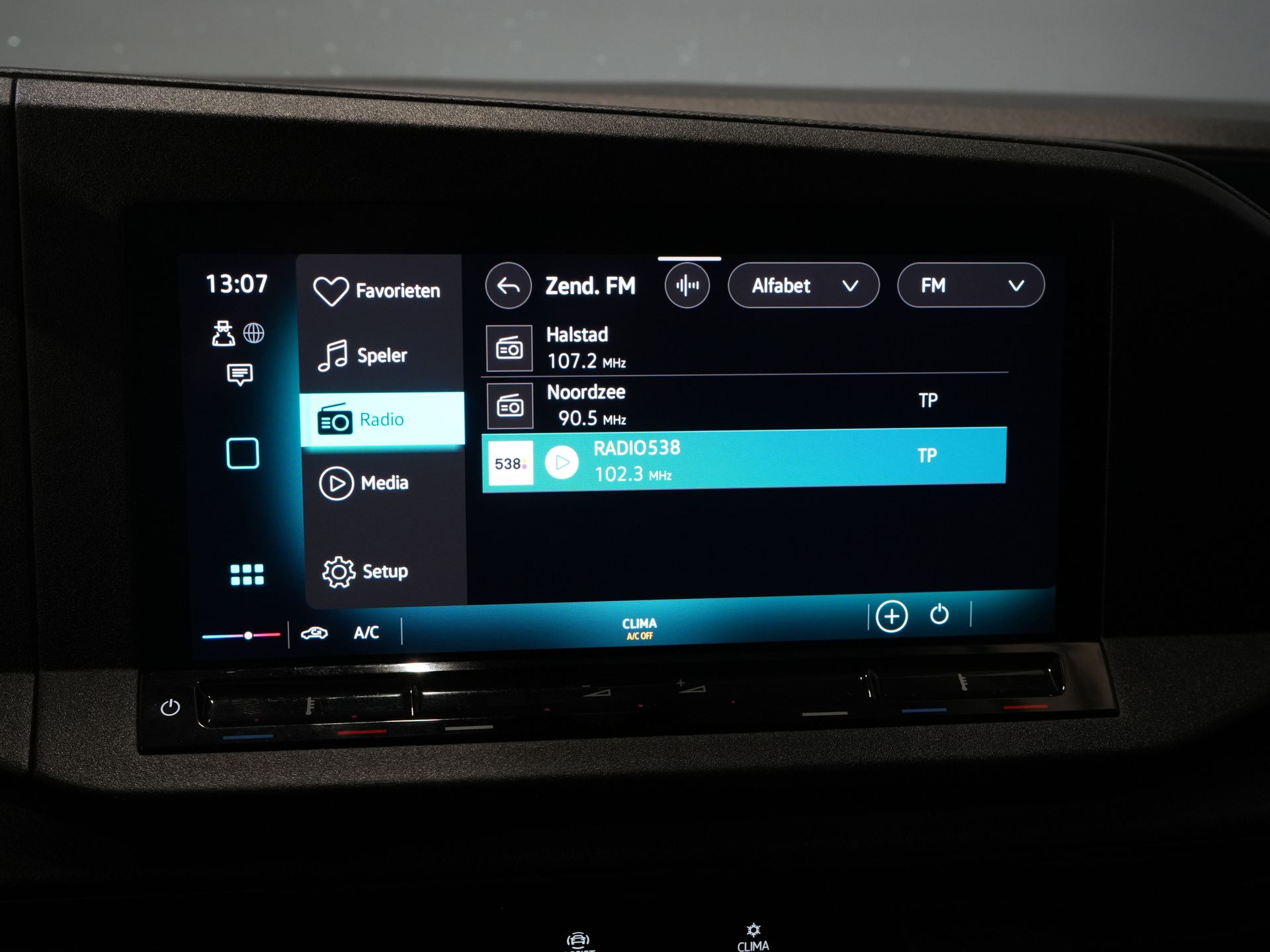 Volkswagen Caddy Cargo Maxi Bestelbus 2.0 TDI 100 pk Virtual Cockpit/ LED/ Cruise/ PDC/ Airco 19