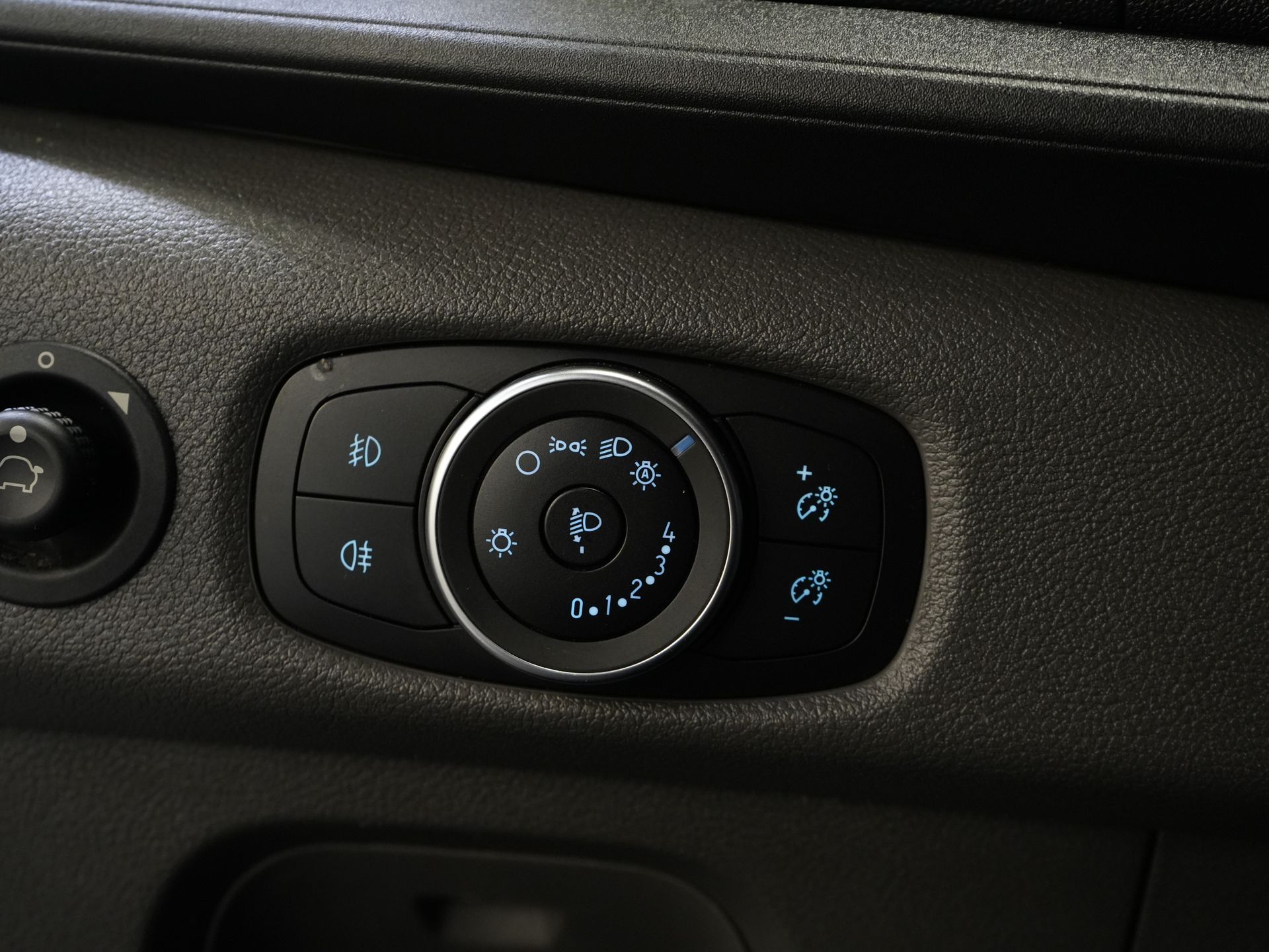 Ford Transit Bestelbus 2.0 TDCI 130 pk L2H2 Trend PDC/ Cruise/ Verw.voorruit/ Airco 15