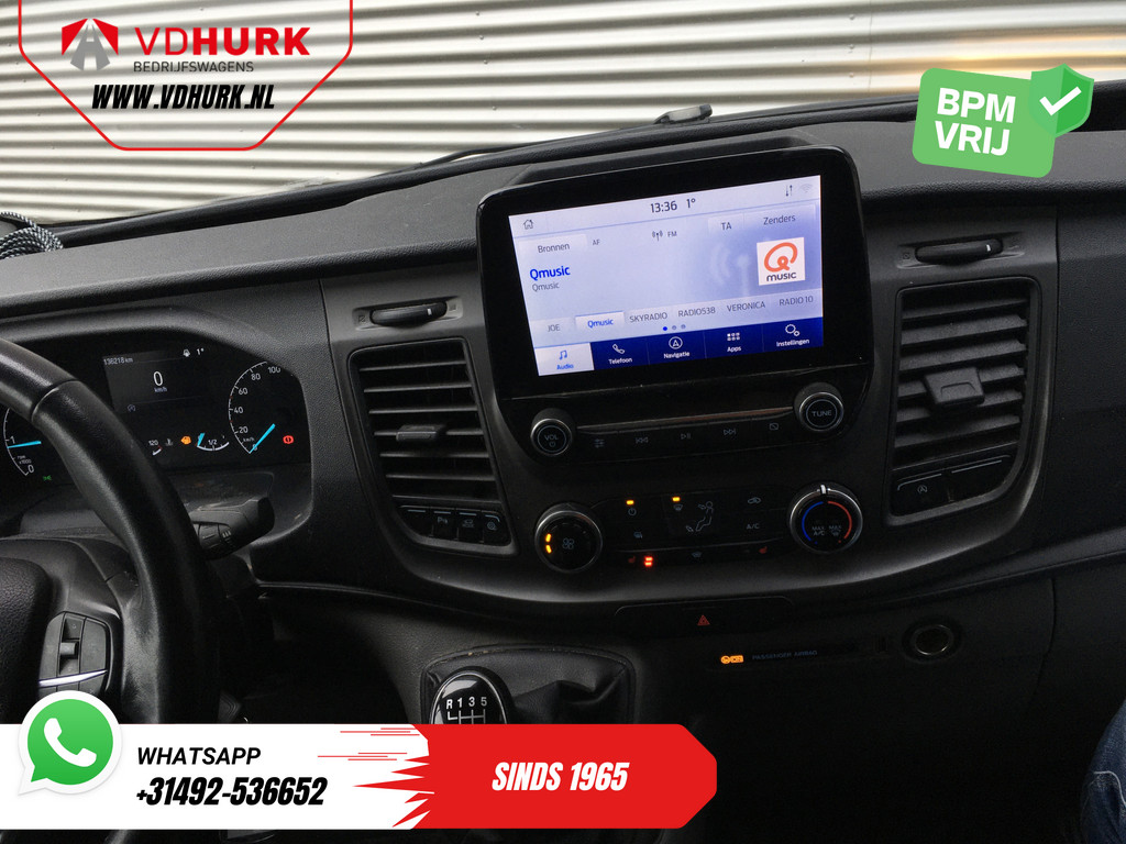 Ford Transit Custom Bestelbus 2.0 TDCI 130 pk L2 Carplay/ 2.8t Trekverm./ Stoelverw./ Airco/ Navi/ Camera/ Cruise/ PDC 12