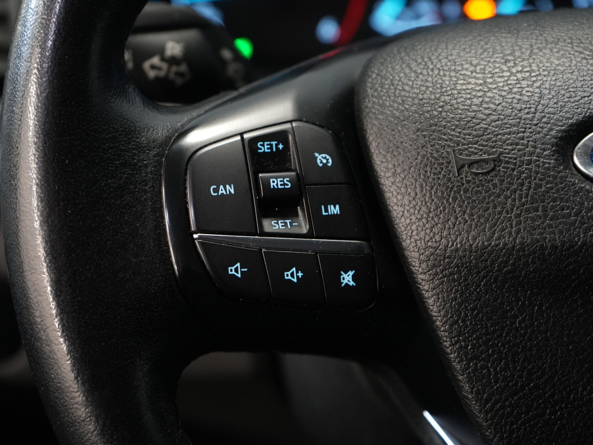 Ford Transit Custom Bestelbus 2.0 TDCI 130 pk Aut. L2 Carplay/ Airco/ Cruise/ Camera/ PDC V+A/ DAB 17