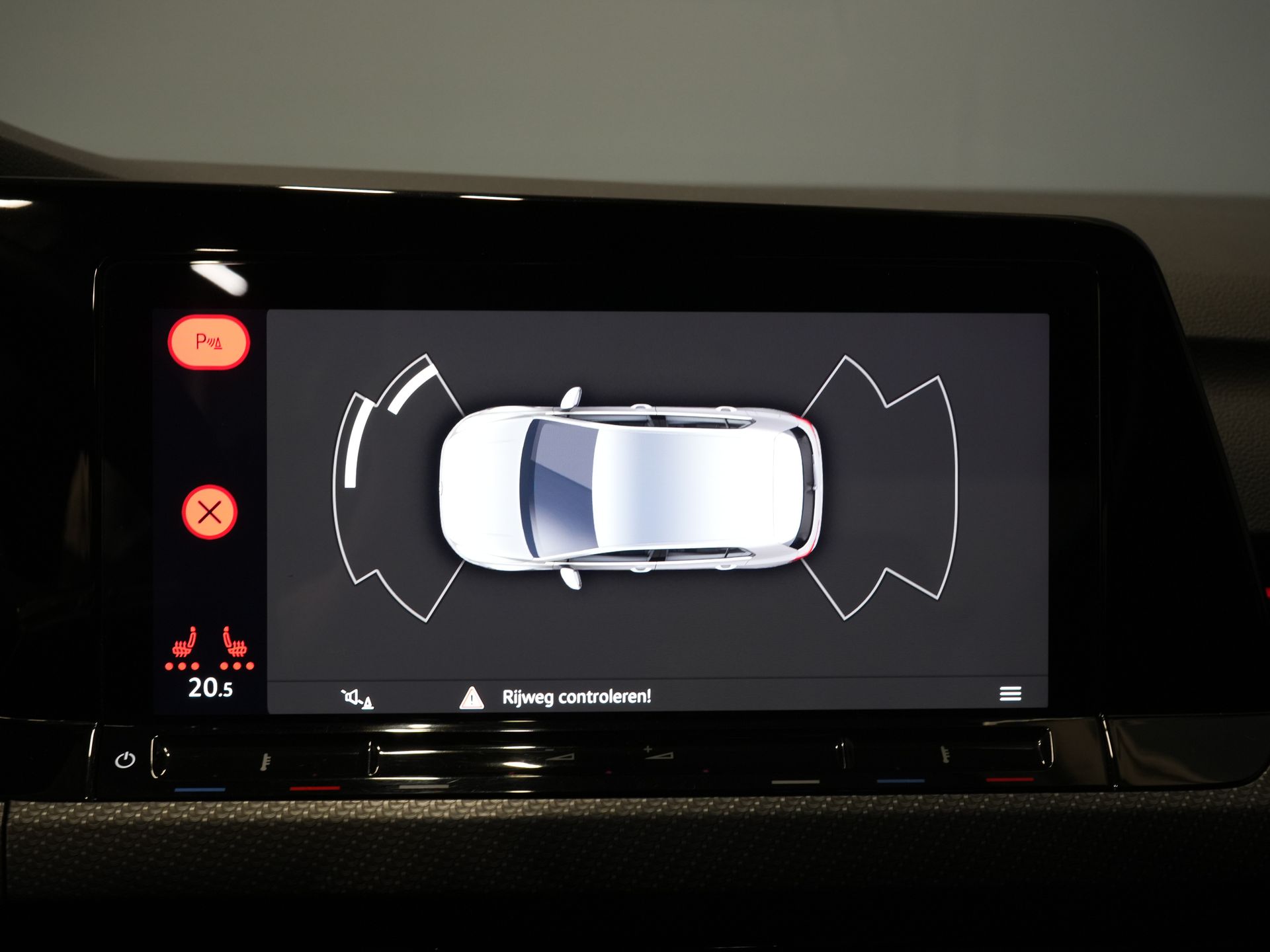 Volkswagen Golf Hatchback 1.5 eTSI 150 pk R-Line (DEMO) NL Auto/ Pano/ Adapt.Cruise/ LED/ Black Pack/ Virtual Cockpit/ Stuurverw./ Carplay/ Stoelverw./ Am 27