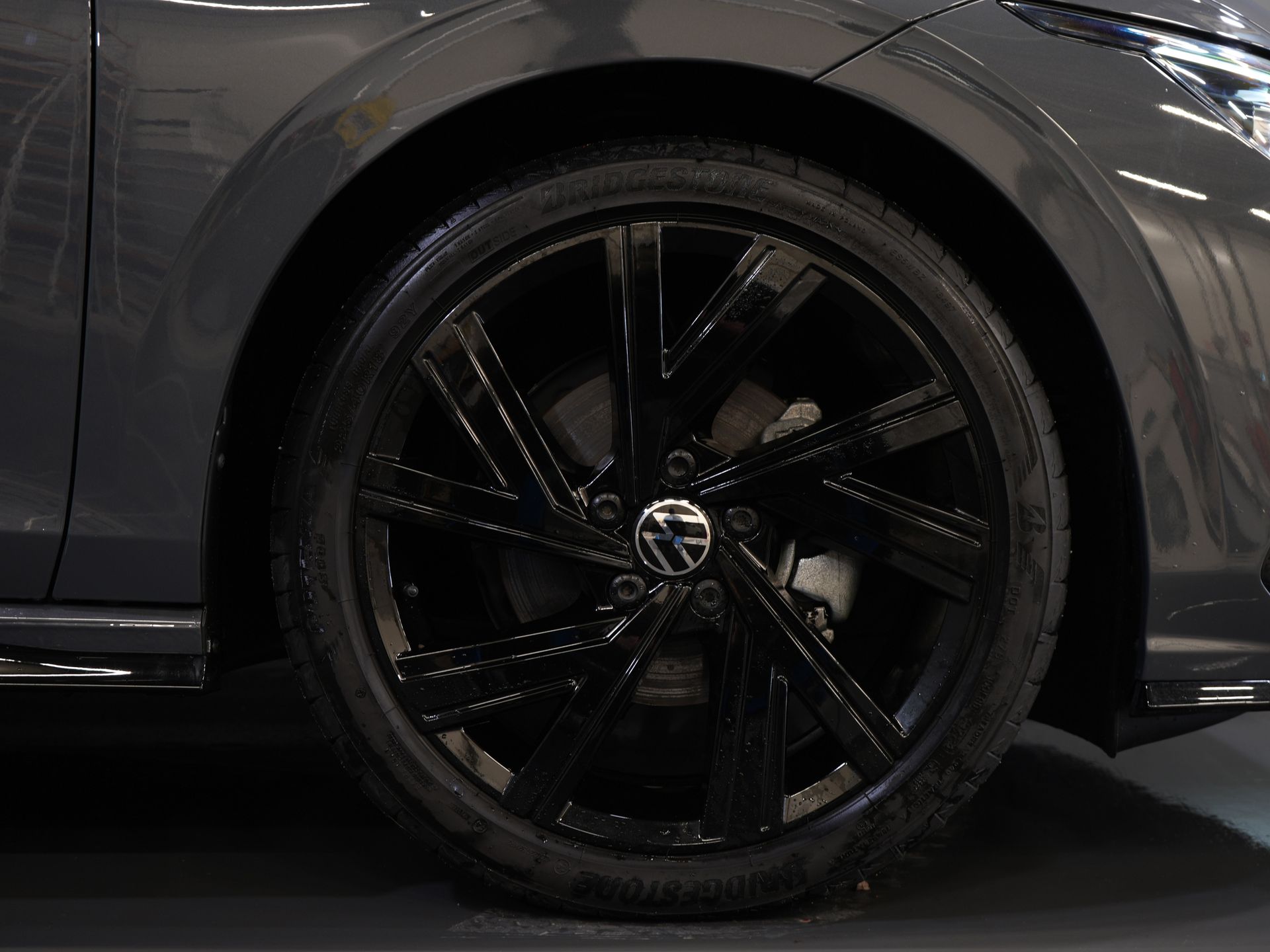 Volkswagen Golf Hatchback 1.5 eTSI 150 pk R-Line (DEMO) NL Auto/ Pano/ Adapt.Cruise/ LED/ Black Pack/ Virtual Cockpit/ Stuurverw./ Carplay/ Stoelverw./ Am 8