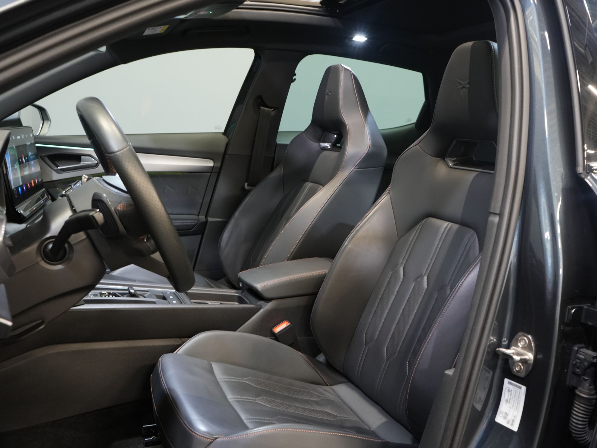 CUPRA Formentor SUV CUPRA Formentor 1.4 e-Hybrid 245 pk VZ Performance Edition Pano/ Leder/ Elek.Klep/ Mem.Stoel/ Matrix/ Adapt. Cruise/ Carplay/ Ca 11