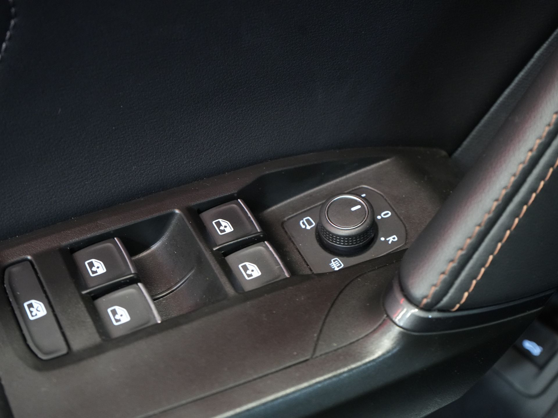 CUPRA Formentor SUV CUPRA Formentor 1.4 e-Hybrid 245 pk VZ Performance Edition Pano/ Leder/ Elek.Klep/ Mem.Stoel/ Matrix/ Adapt. Cruise/ Carplay/ Ca 21