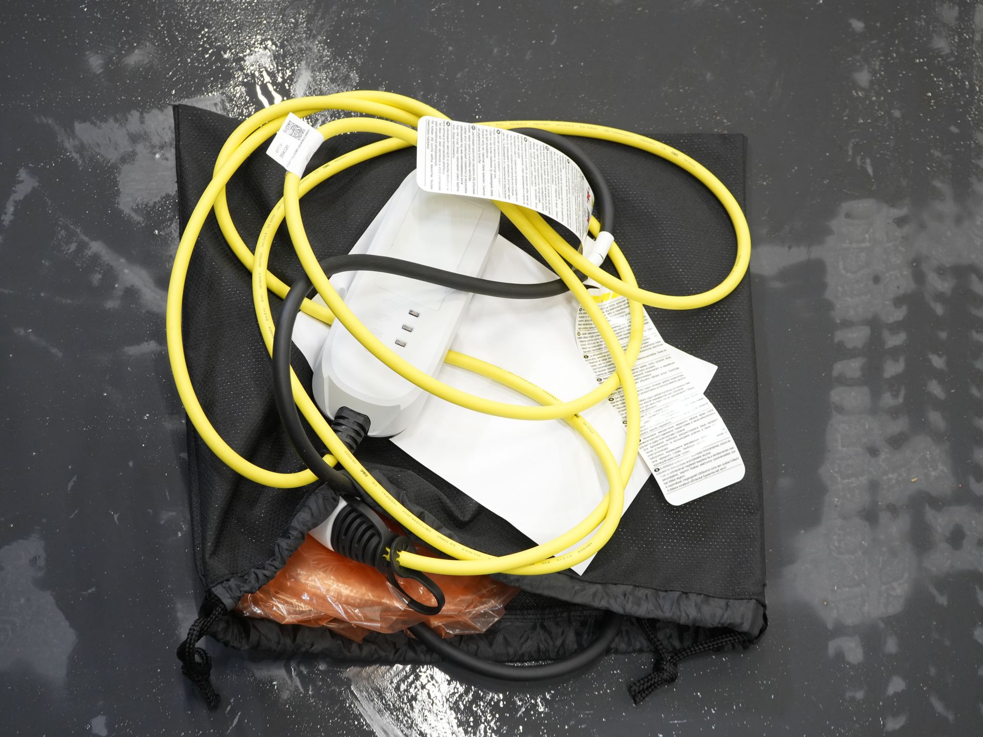 CUPRA Formentor SUV CUPRA Formentor 1.4 e-Hybrid 245 pk VZ Performance Edition Pano/ Leder/ Elek.Klep/ Mem.Stoel/ Matrix/ Adapt. Cruise/ Carplay/ Ca 36