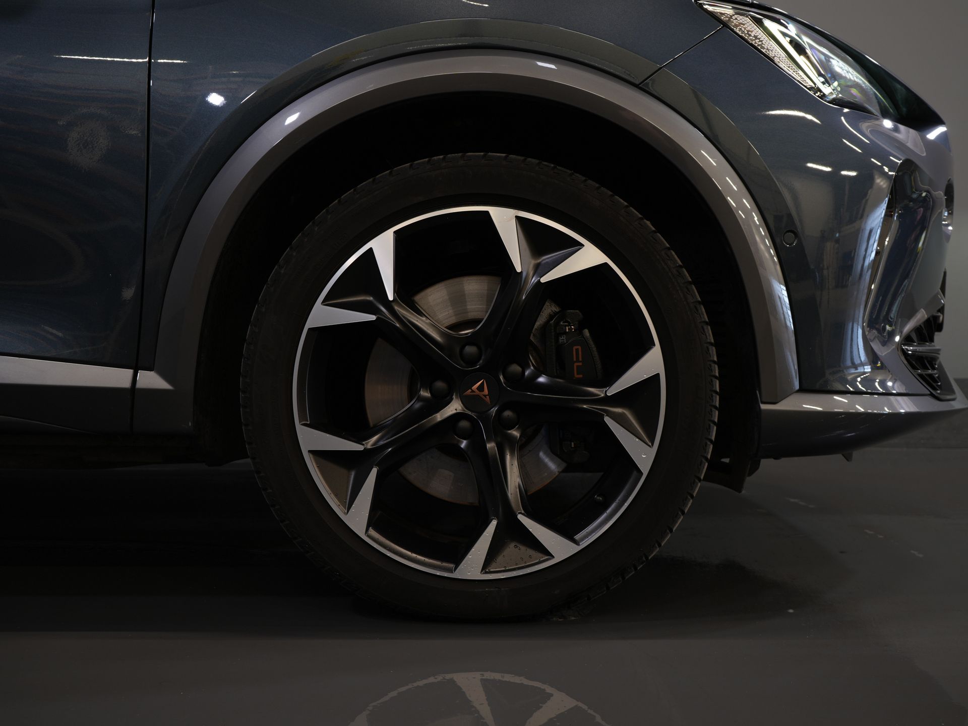 CUPRA Formentor SUV CUPRA Formentor 1.4 e-Hybrid 245 pk VZ Performance Edition Pano/ Leder/ Elek.Klep/ Mem.Stoel/ Matrix/ Adapt. Cruise/ Carplay/ Ca 8