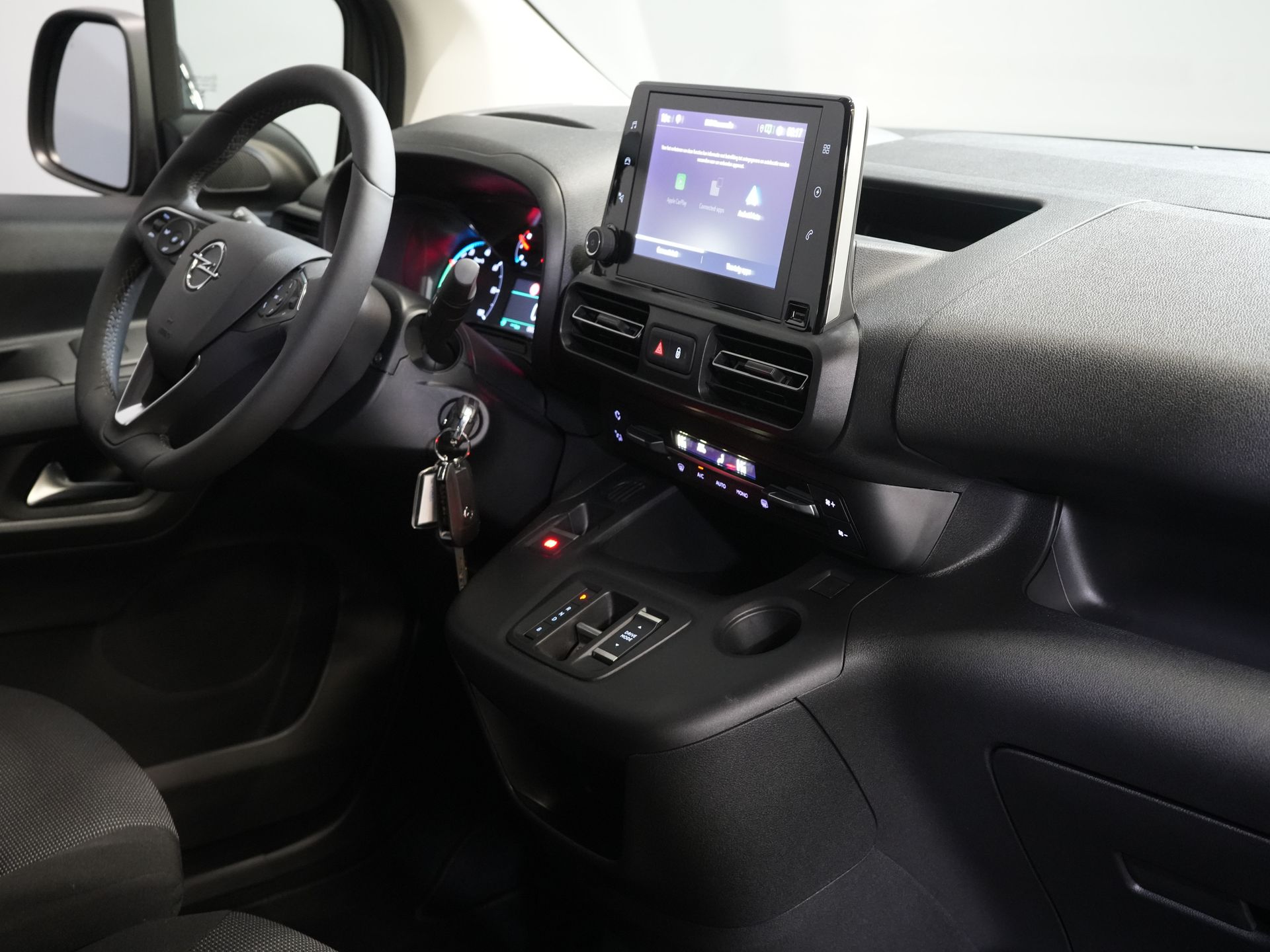 Opel Combo-e Bestelbus L2 50 kWh 275Km WLTP Snellader/ 3 Pers./ Carplay/ Stuurverw./ Cruise/ Climate / PDC V+A/ Dodehoek/ Navi 2