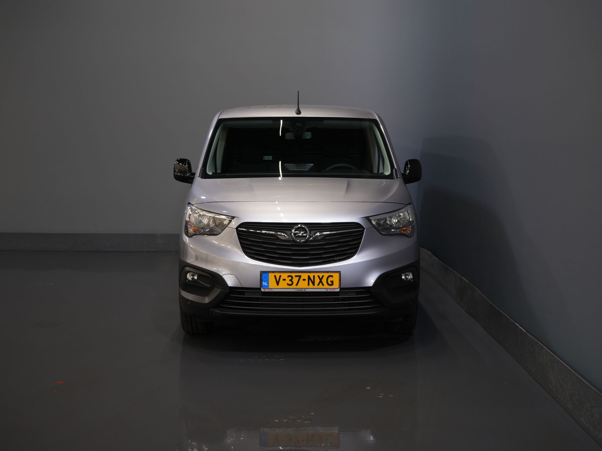 Opel Combo-e Bestelbus L2 50 kWh 275Km WLTP Snellader/ 3 Pers./ Carplay/ Stuurverw./ Cruise/ Climate / PDC V+A/ Dodehoek/ Navi 6