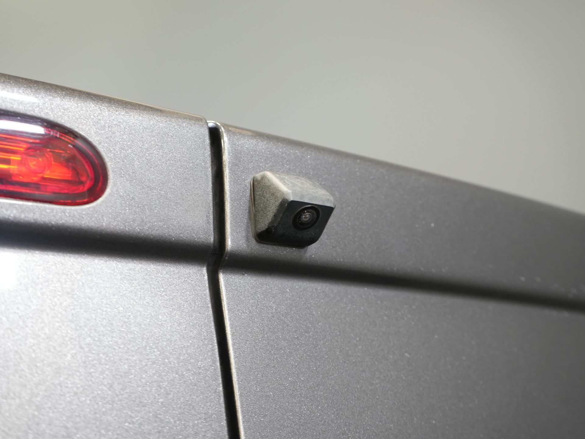 Toyota ProAce Worker Bestelbus 1.5 120 pk L2 Carplay/ Cruise/ Airco/ LMV/ Trekhaak/ Navi/ Camera/ PDC/ NL Auto 15