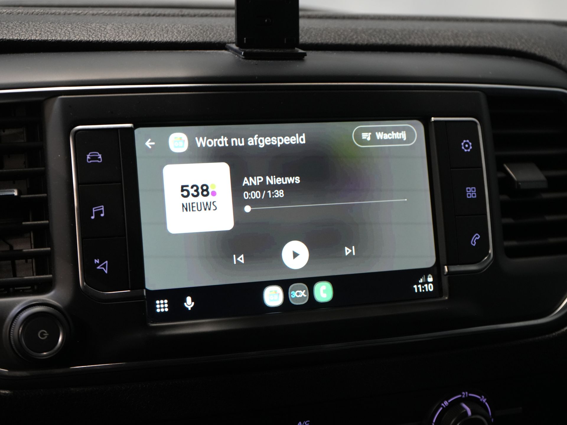 Toyota ProAce Worker Bestelbus 1.5 120 pk L2 Carplay/ Cruise/ Airco/ LMV/ Trekhaak/ Navi/ Camera/ PDC/ NL Auto 25