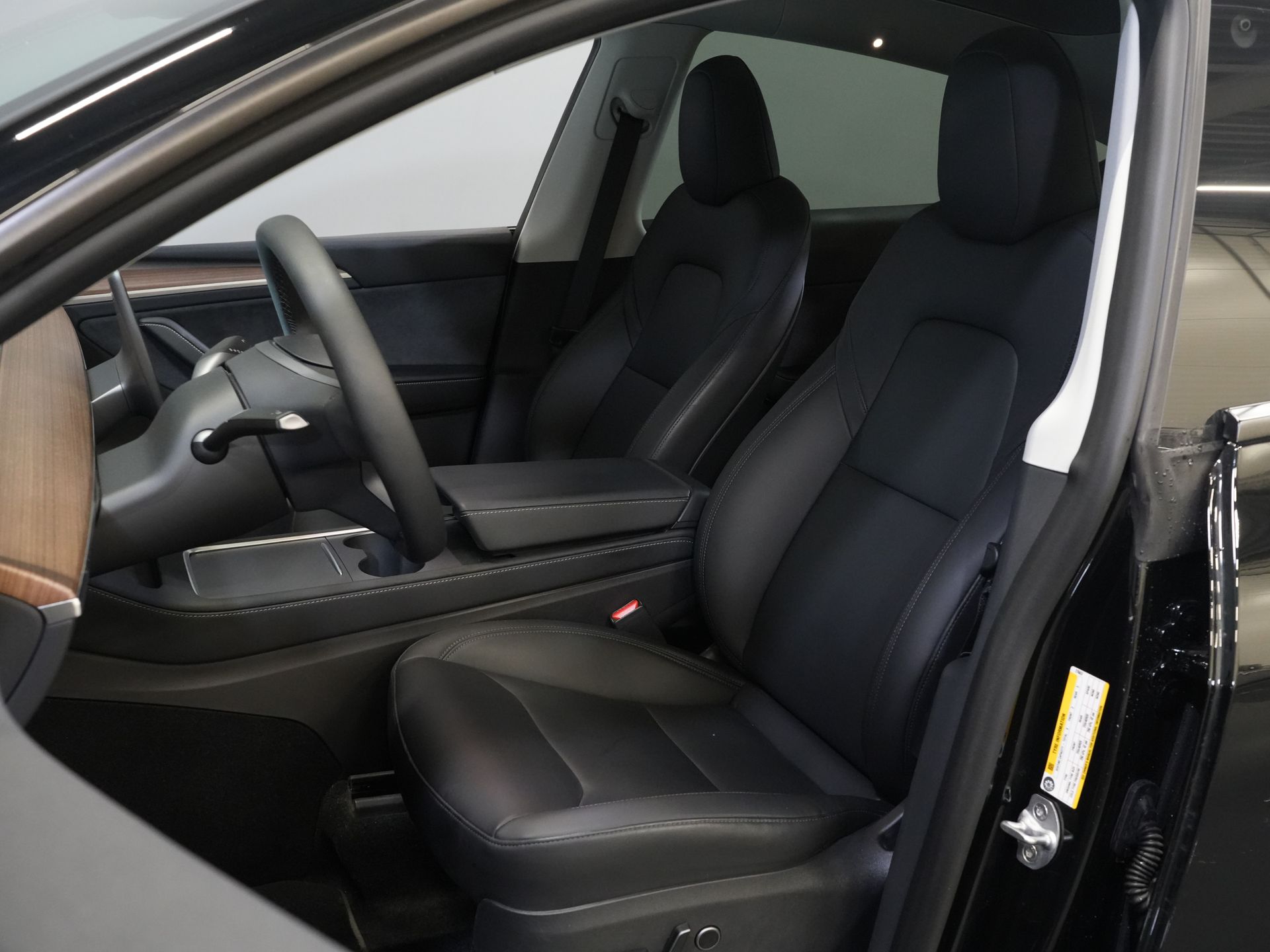 Tesla Model Y SUV 455 Km WLTP (DEMO) Adapt.Cruise/ Pano/ Elek.stoelen/ Memory Elek.klep/ Stoelverw./ Navi/ 360 camera/ Climate/ 20” LMV 11