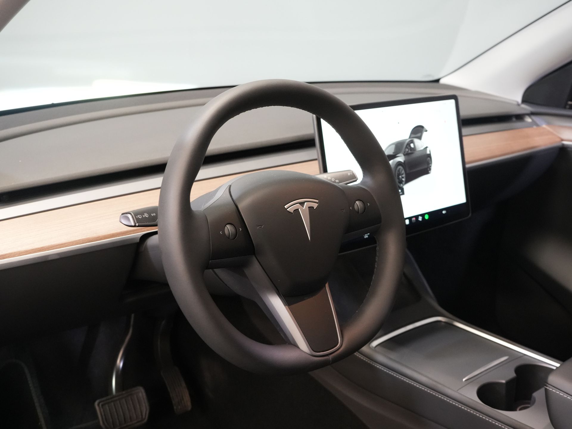Tesla Model Y SUV 455 Km WLTP (DEMO) Adapt.Cruise/ Pano/ Elek.stoelen/ Memory Elek.klep/ Stoelverw./ Navi/ 360 camera/ Climate/ 20” LMV 13