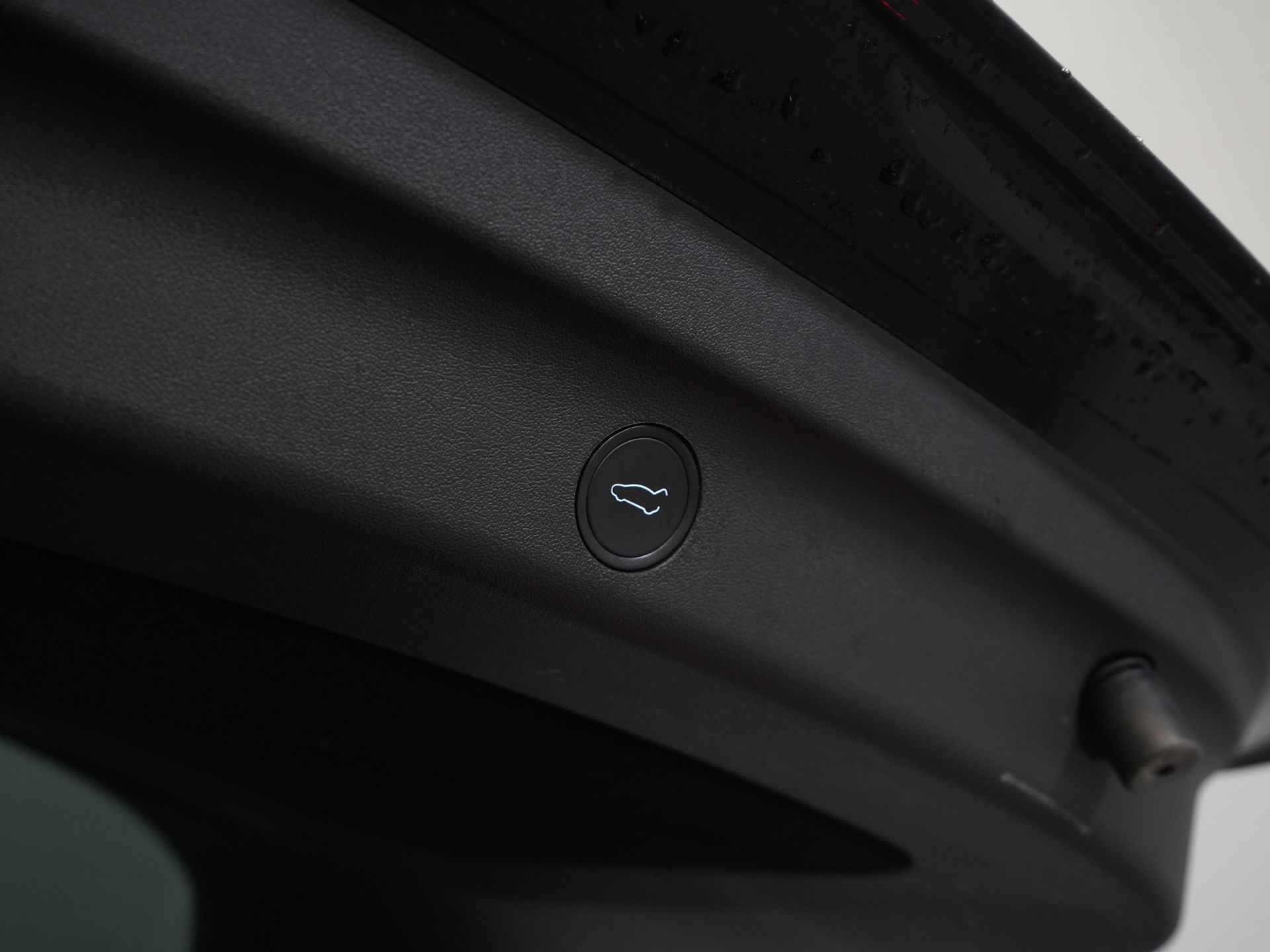 Tesla Model Y SUV 455 Km WLTP (DEMO) Adapt.Cruise/ Pano/ Elek.stoelen/ Memory Elek.klep/ Stoelverw./ Navi/ 360 camera/ Climate/ 20” LMV 15